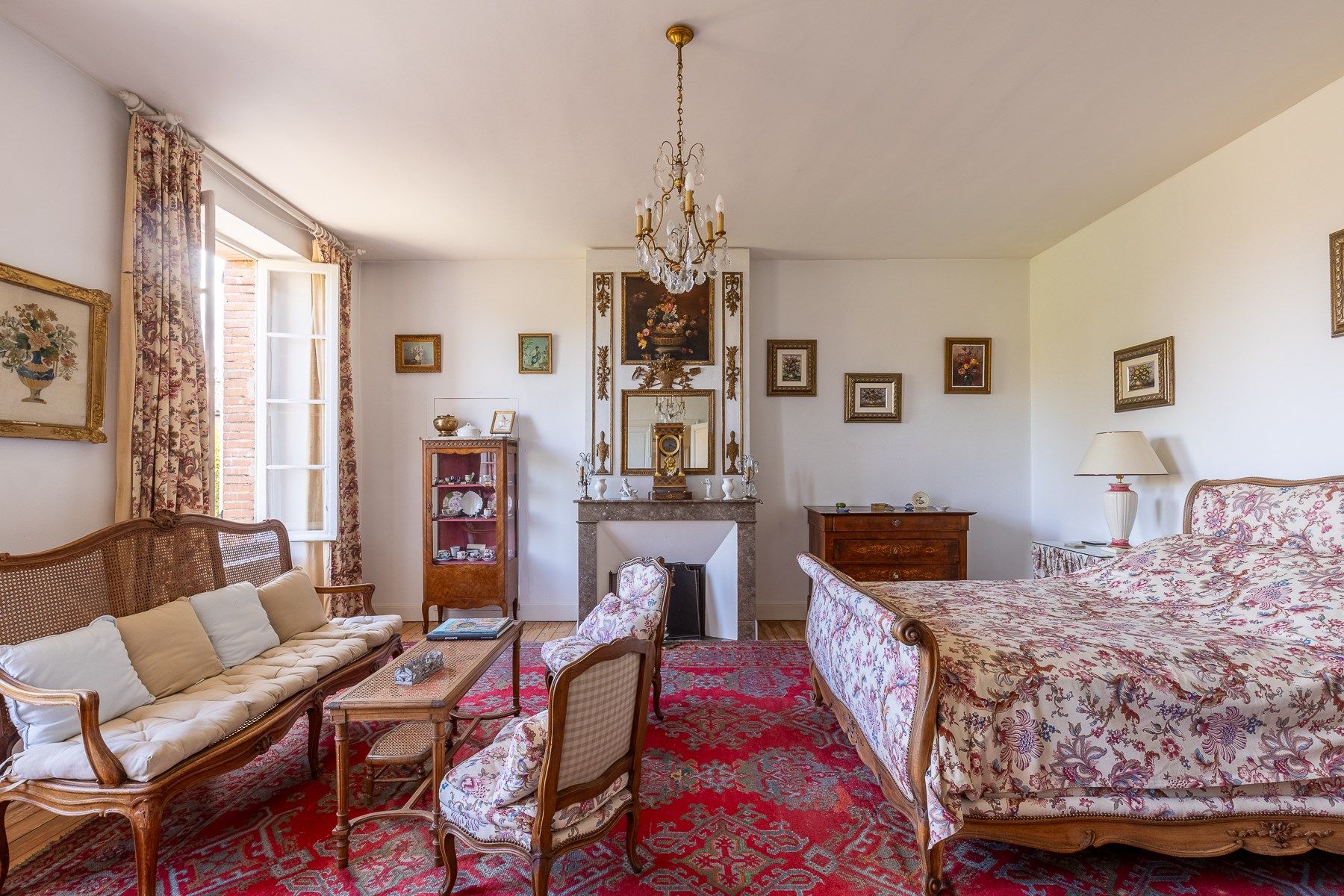 luxury house 18 Rooms for sale on RABASTENS (81800)