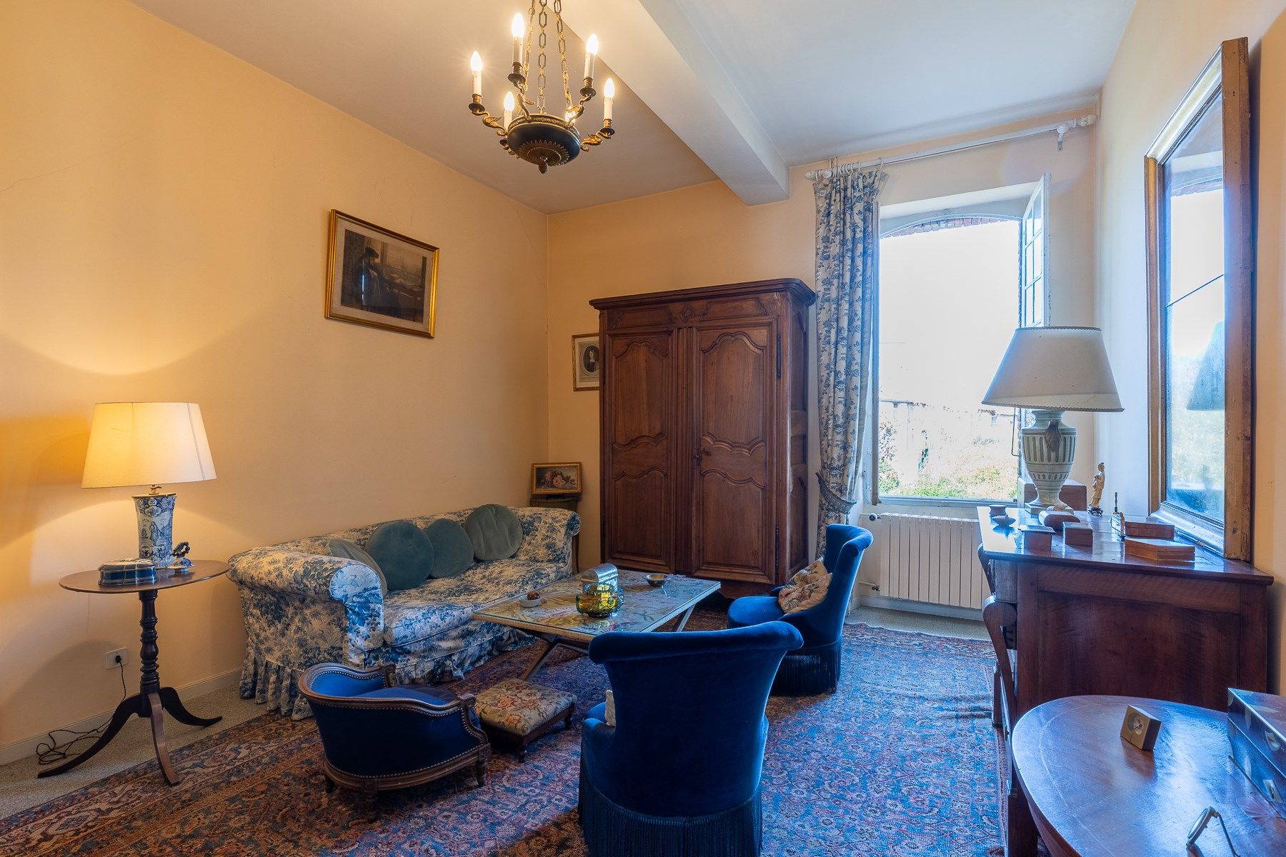 luxury house 18 Rooms for sale on RABASTENS (81800)