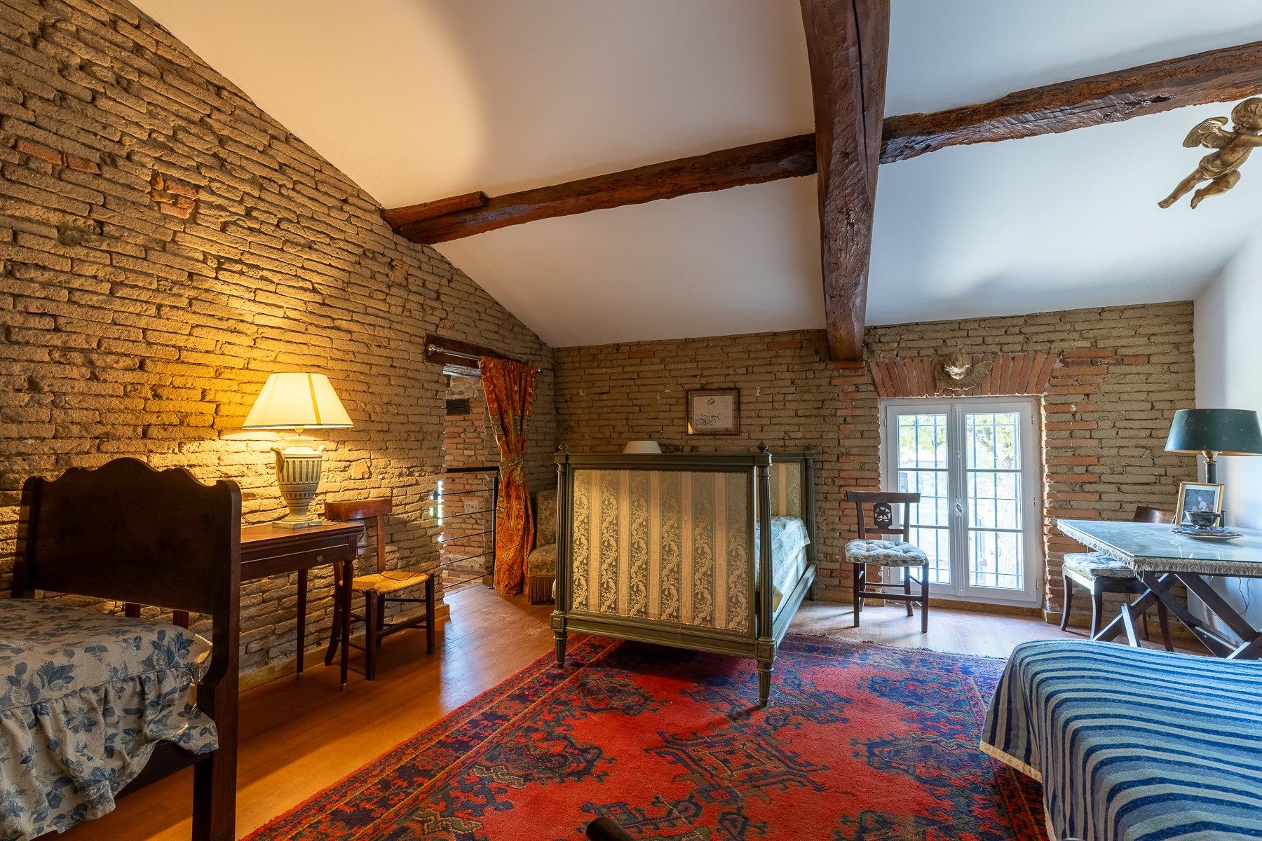 luxury house 18 Rooms for sale on RABASTENS (81800)