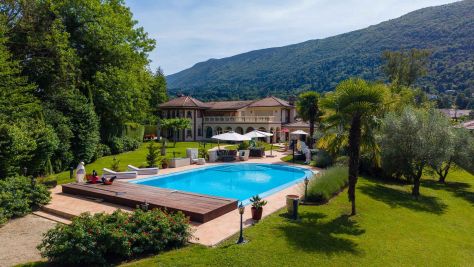 Vente Propriété de luxe Annecy 15&nbsp;Pièces 1000&nbsp;m²