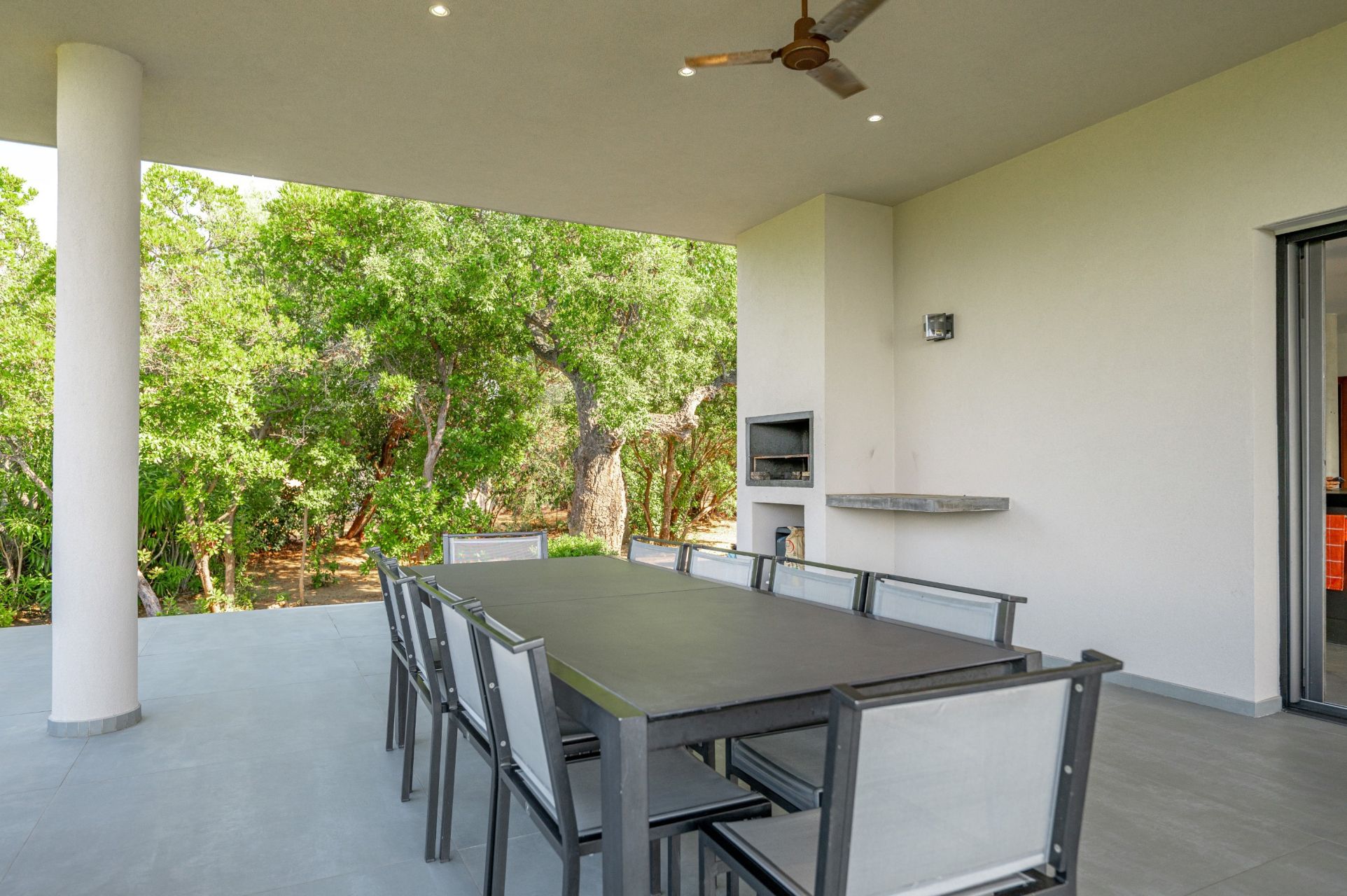 luxury villa 7 Rooms for sale on ZONZA (20124)