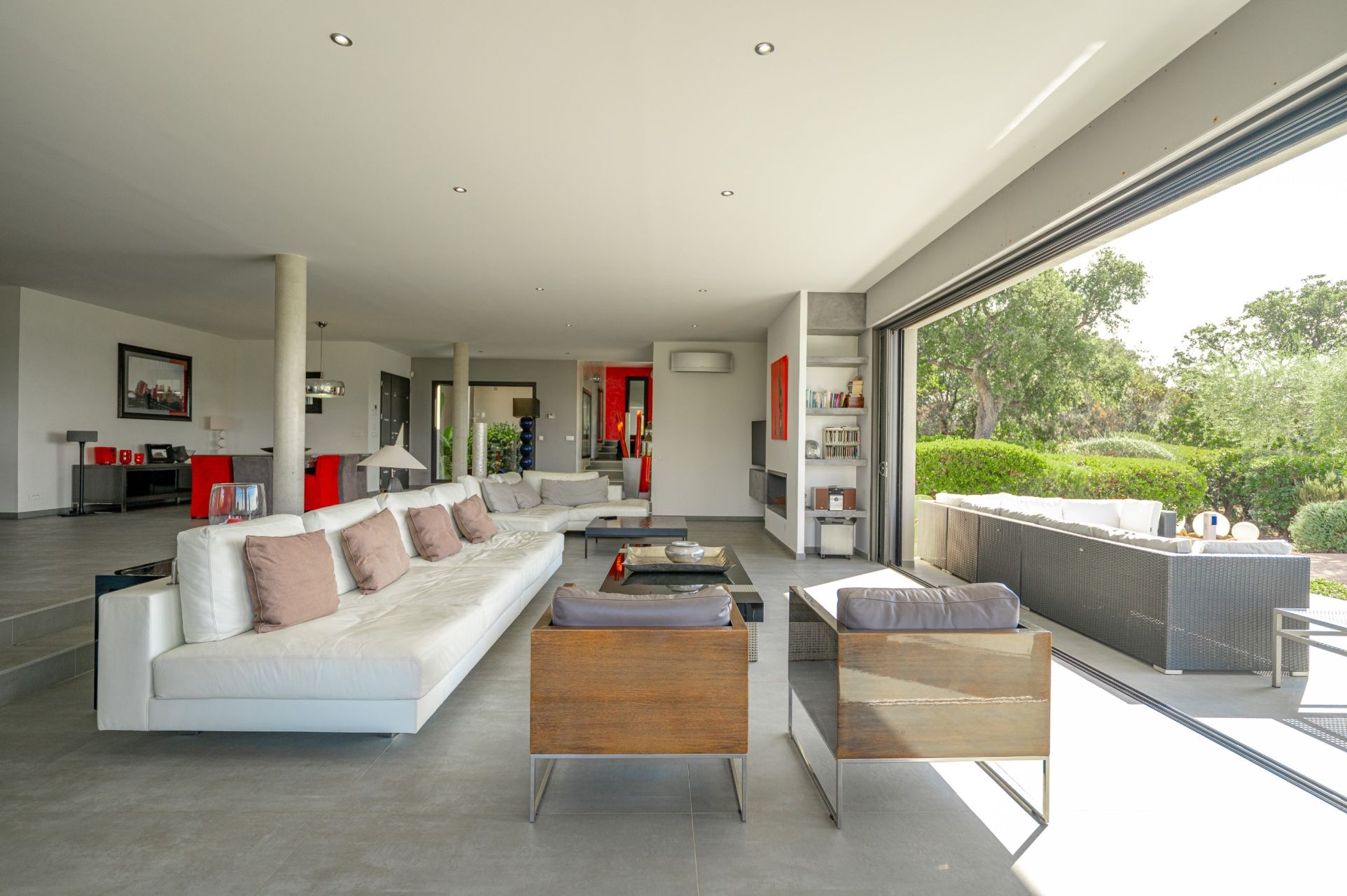 luxury villa 7 Rooms for sale on ZONZA (20124)