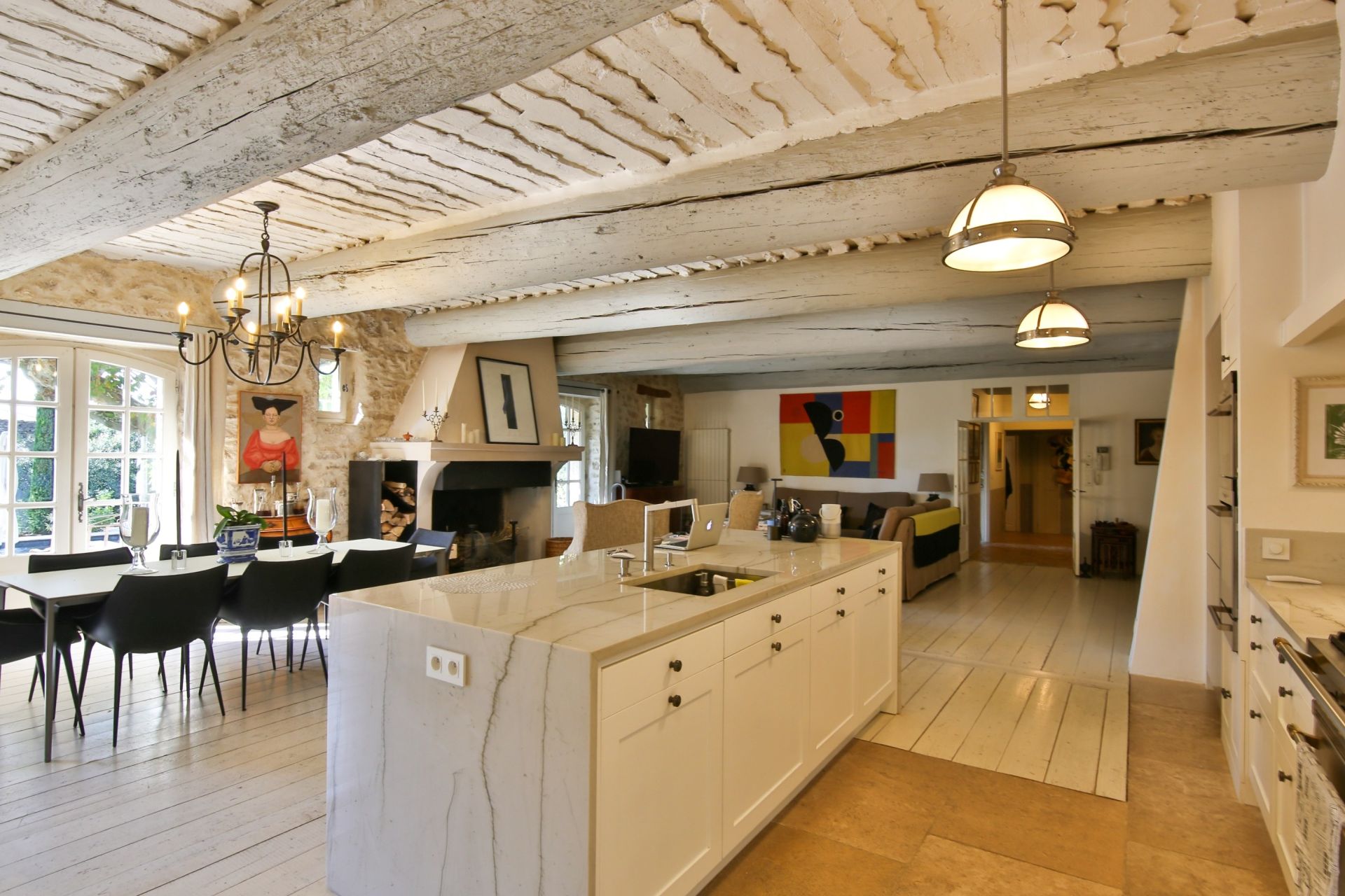 maison de luxe 9 Pièces en vente sur LAGNES (84800)