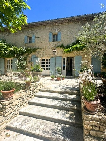 maison de luxe 9 Pièces en vente sur LAGNES (84800)