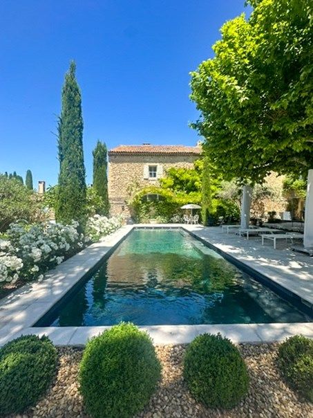 maison de luxe 9 Pièces en vente sur LAGNES (84800)
