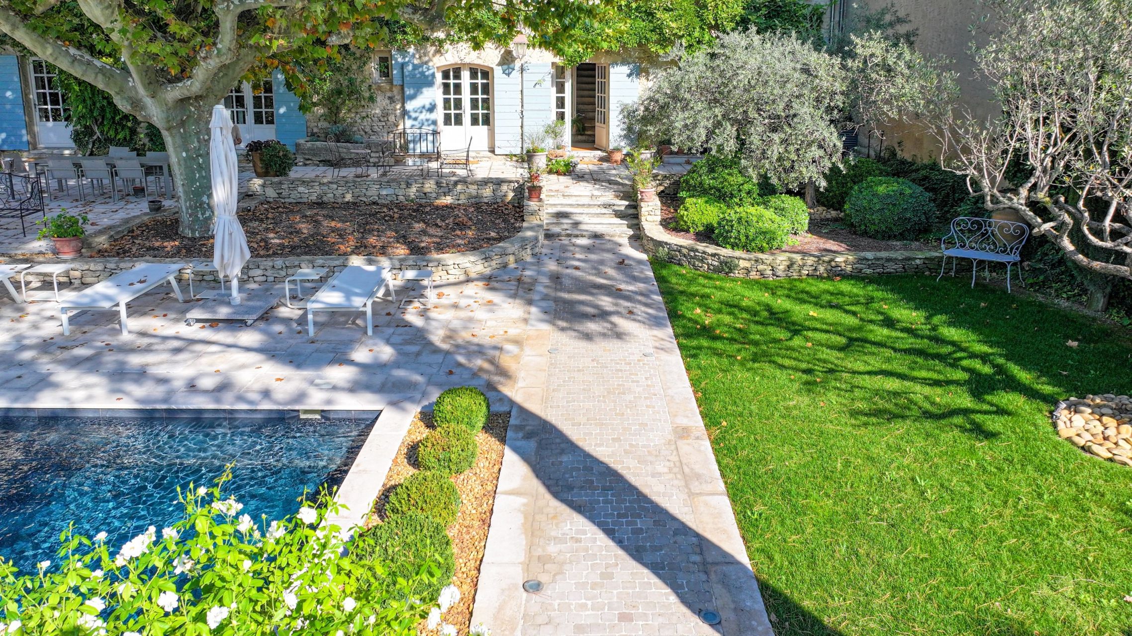 maison de luxe 9 Pièces en vente sur LAGNES (84800)