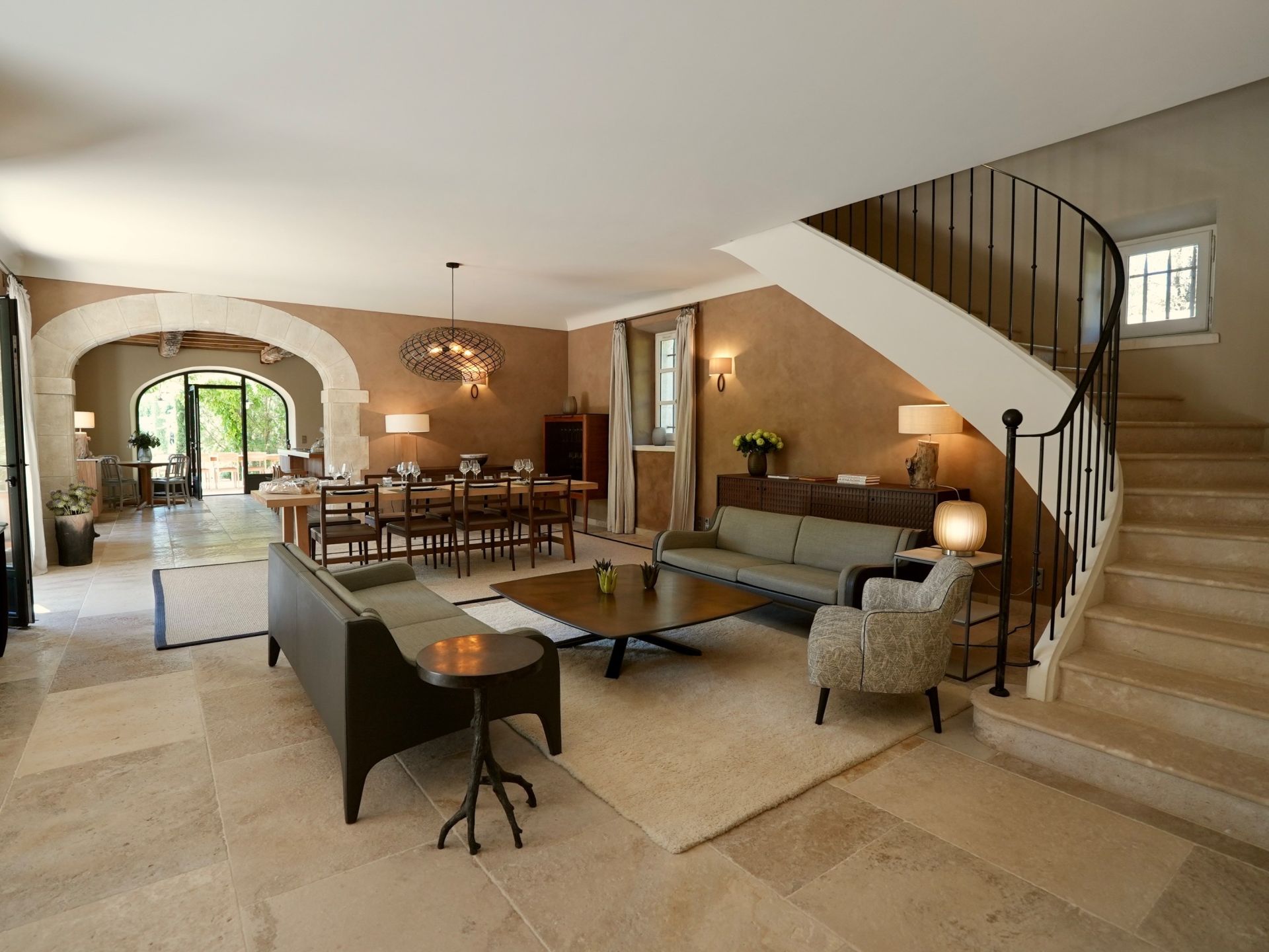 maison de luxe 10 Pièces en location saisonnière sur EYGALIERES (13810)