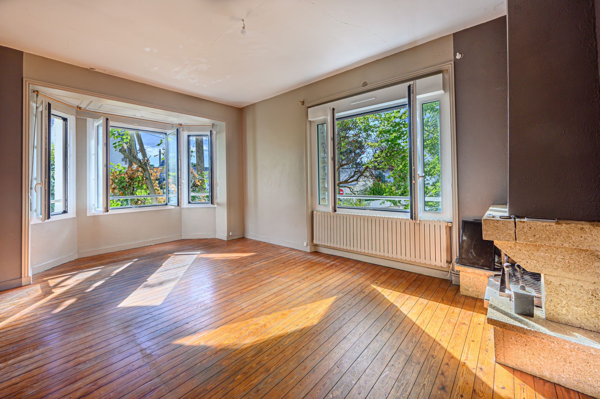 luxury house 5 Rooms for sale on LA BAULE (44500)