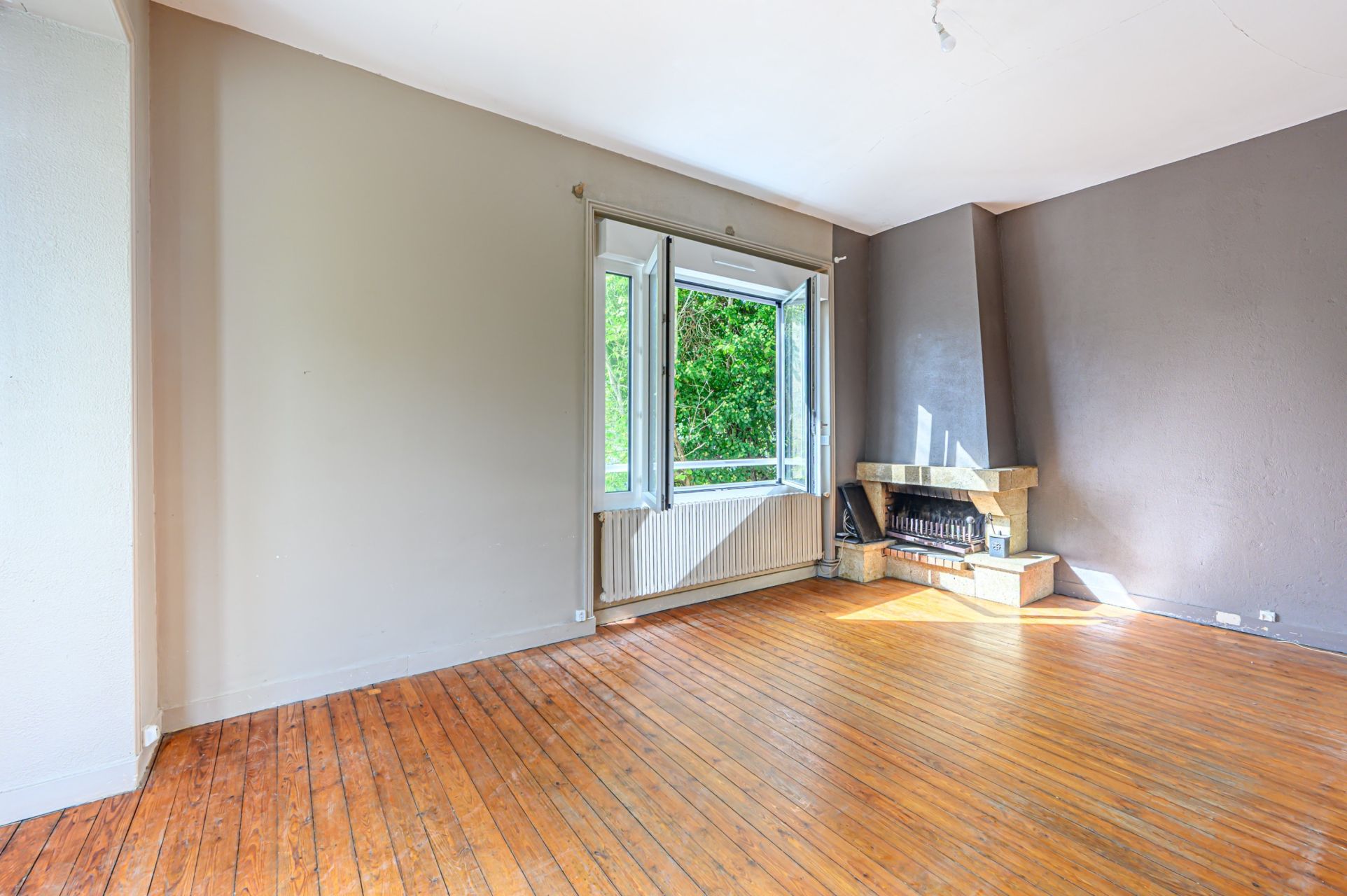 luxury house 5 Rooms for sale on LA BAULE (44500)