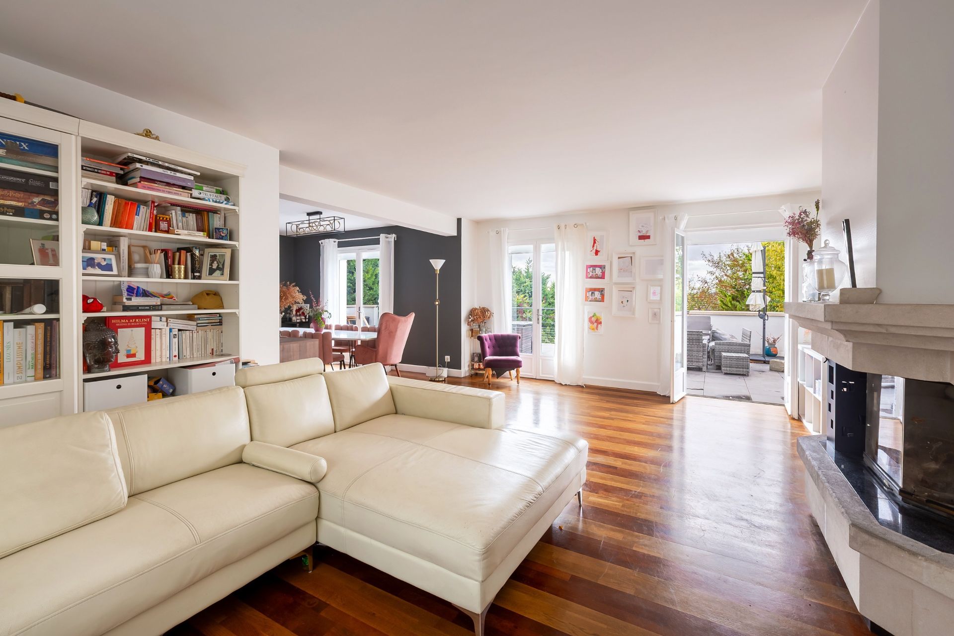 luxury house 10 Rooms for sale on TRIEL SUR SEINE (78510)