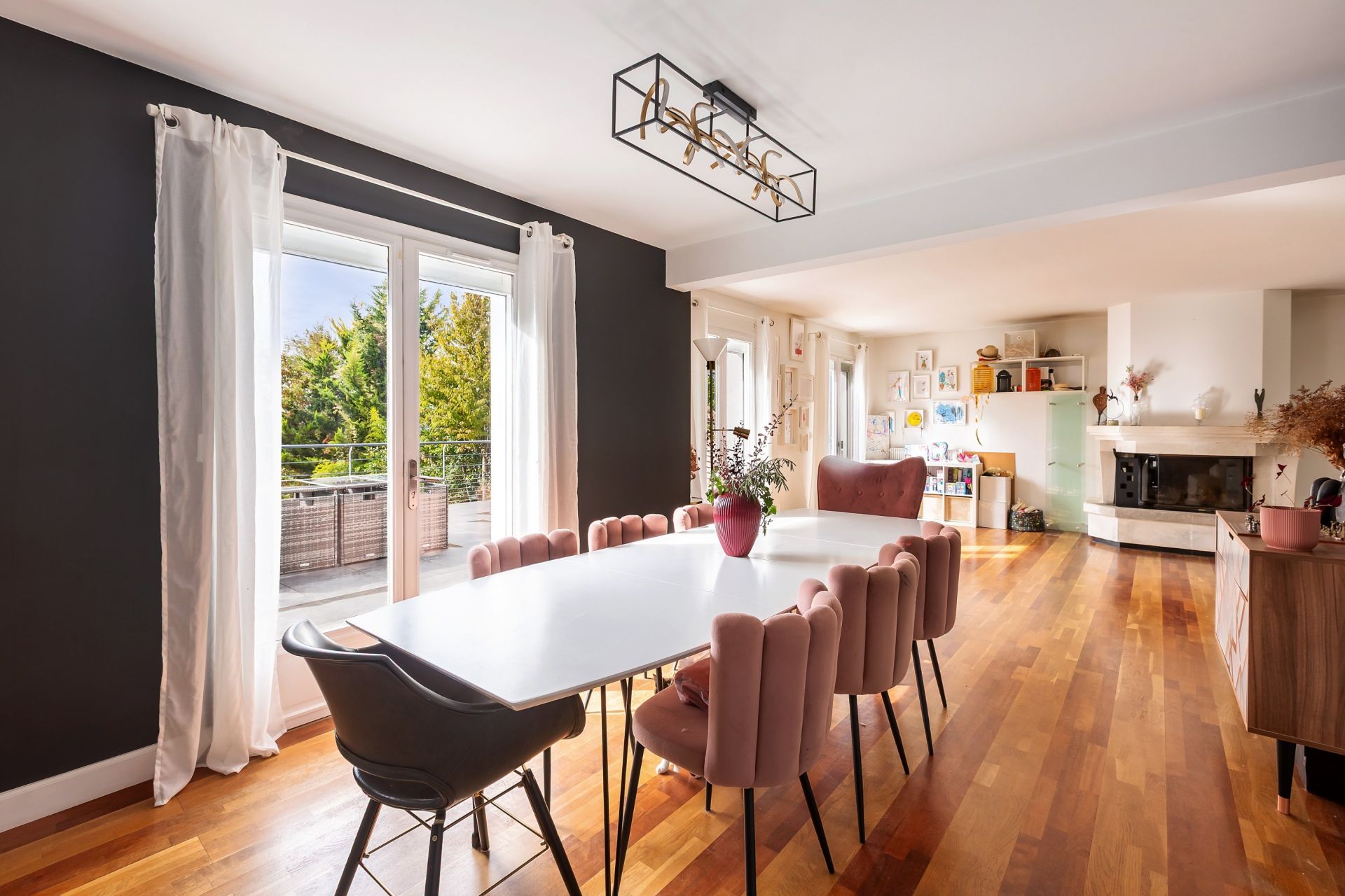 luxury house 10 Rooms for sale on TRIEL SUR SEINE (78510)