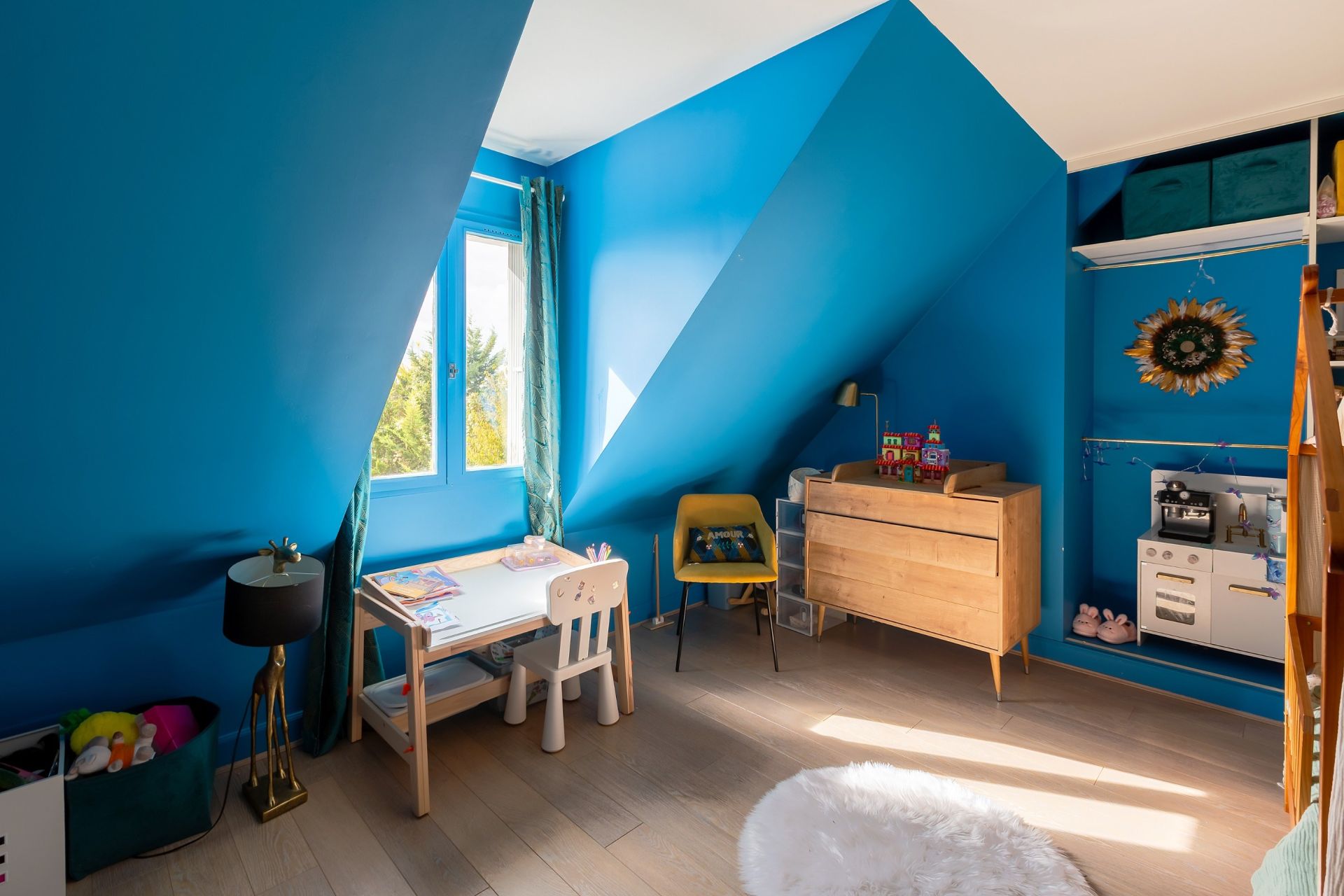 luxury house 10 Rooms for sale on TRIEL SUR SEINE (78510)