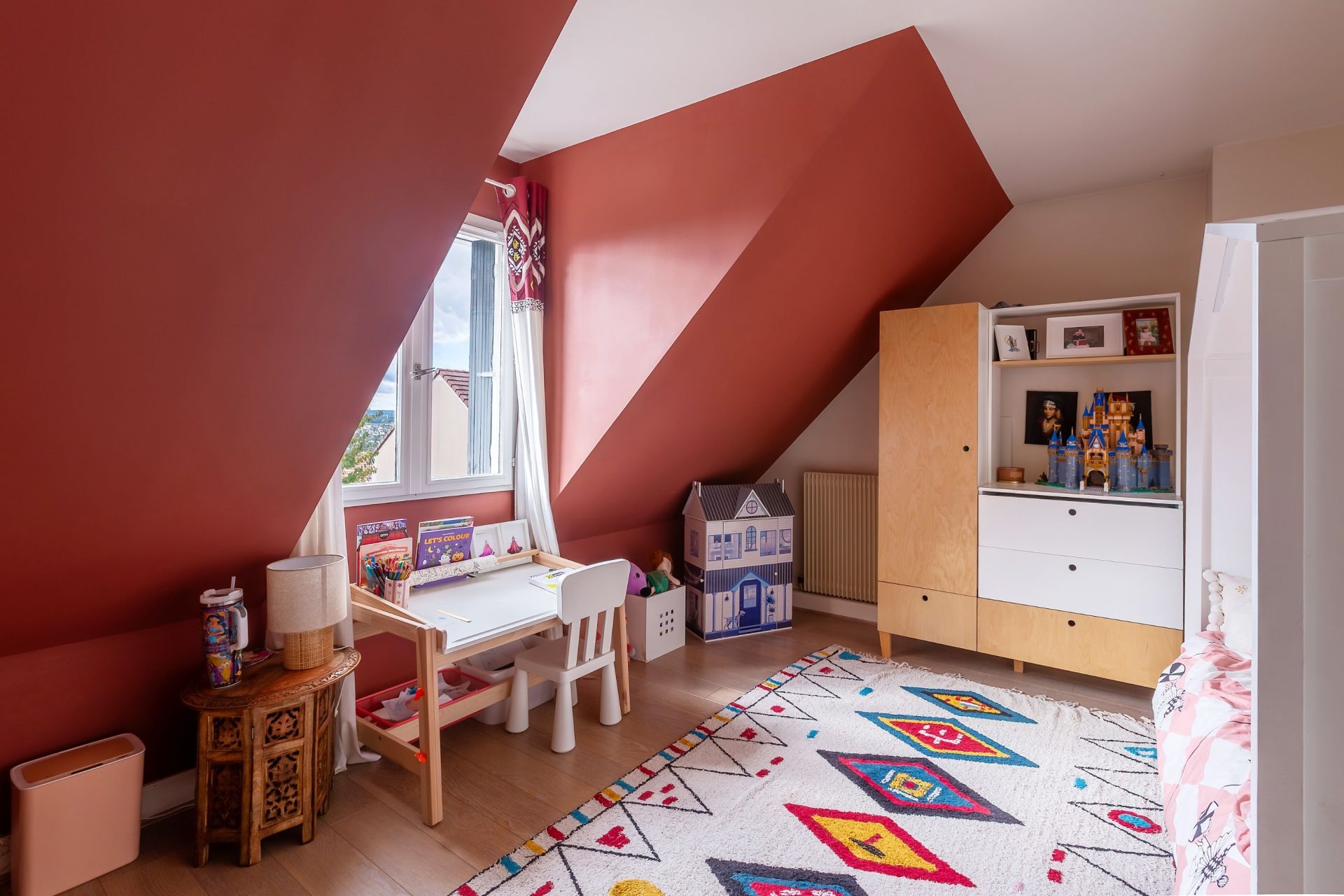 luxury house 10 Rooms for sale on TRIEL SUR SEINE (78510)