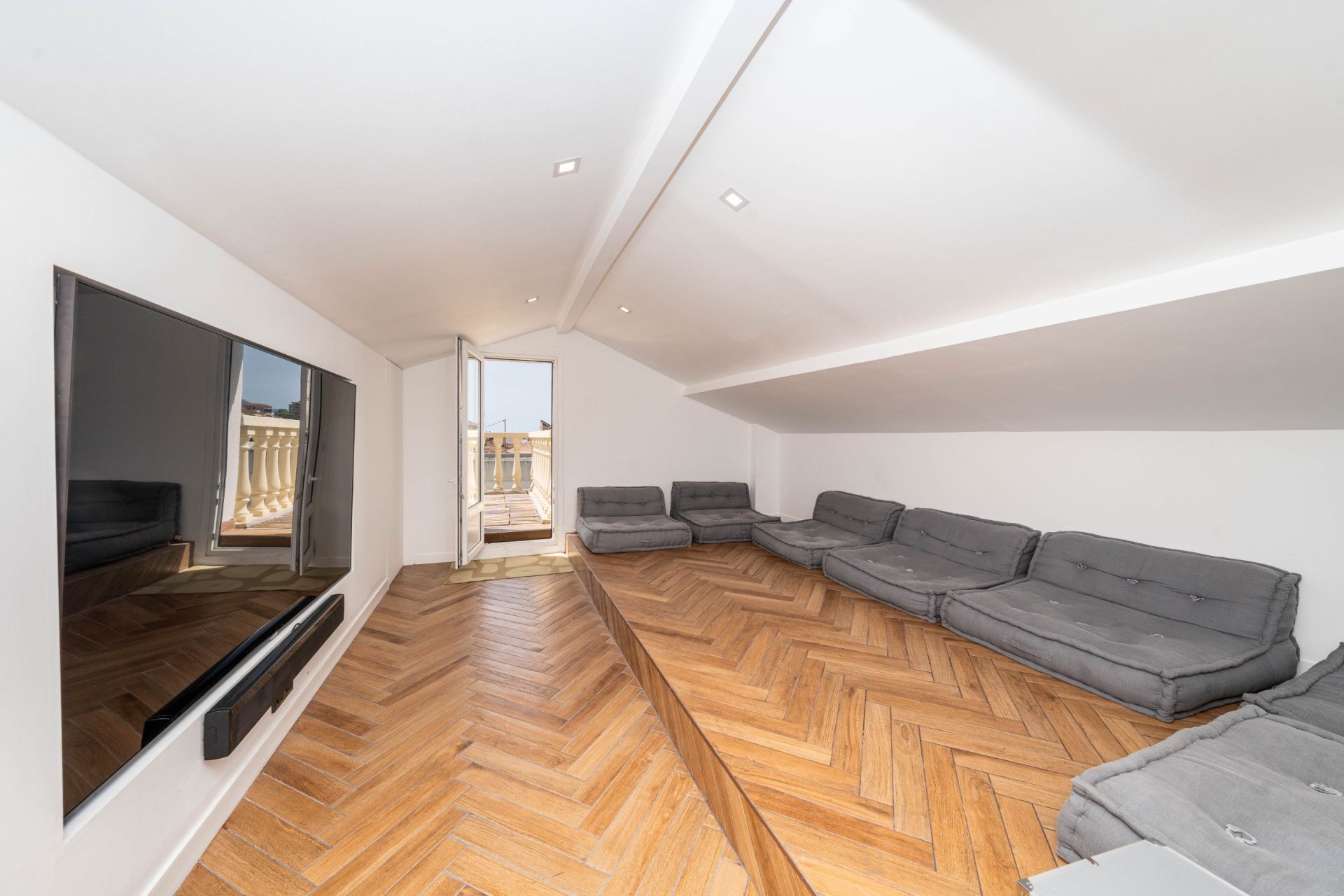 maison de ville 8 Pièces en vente sur CANNES (06400)