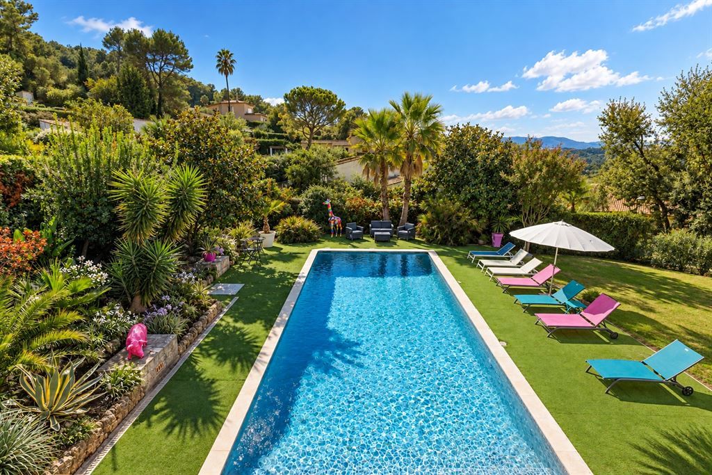 luxury villa 7 Rooms for sale on MOUGINS (06250)