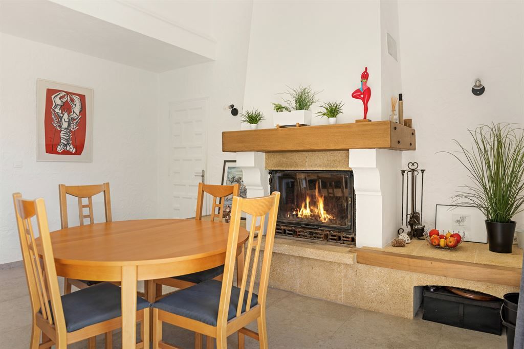 luxury villa 7 Rooms for sale on MOUGINS (06250)