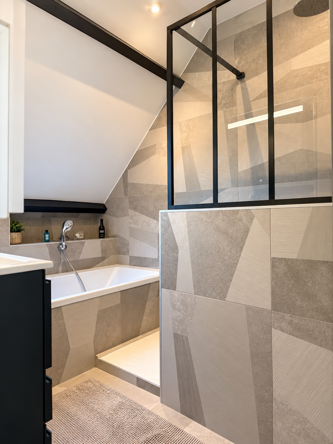 luxury house 8 Rooms for sale on OLIVET (45160)