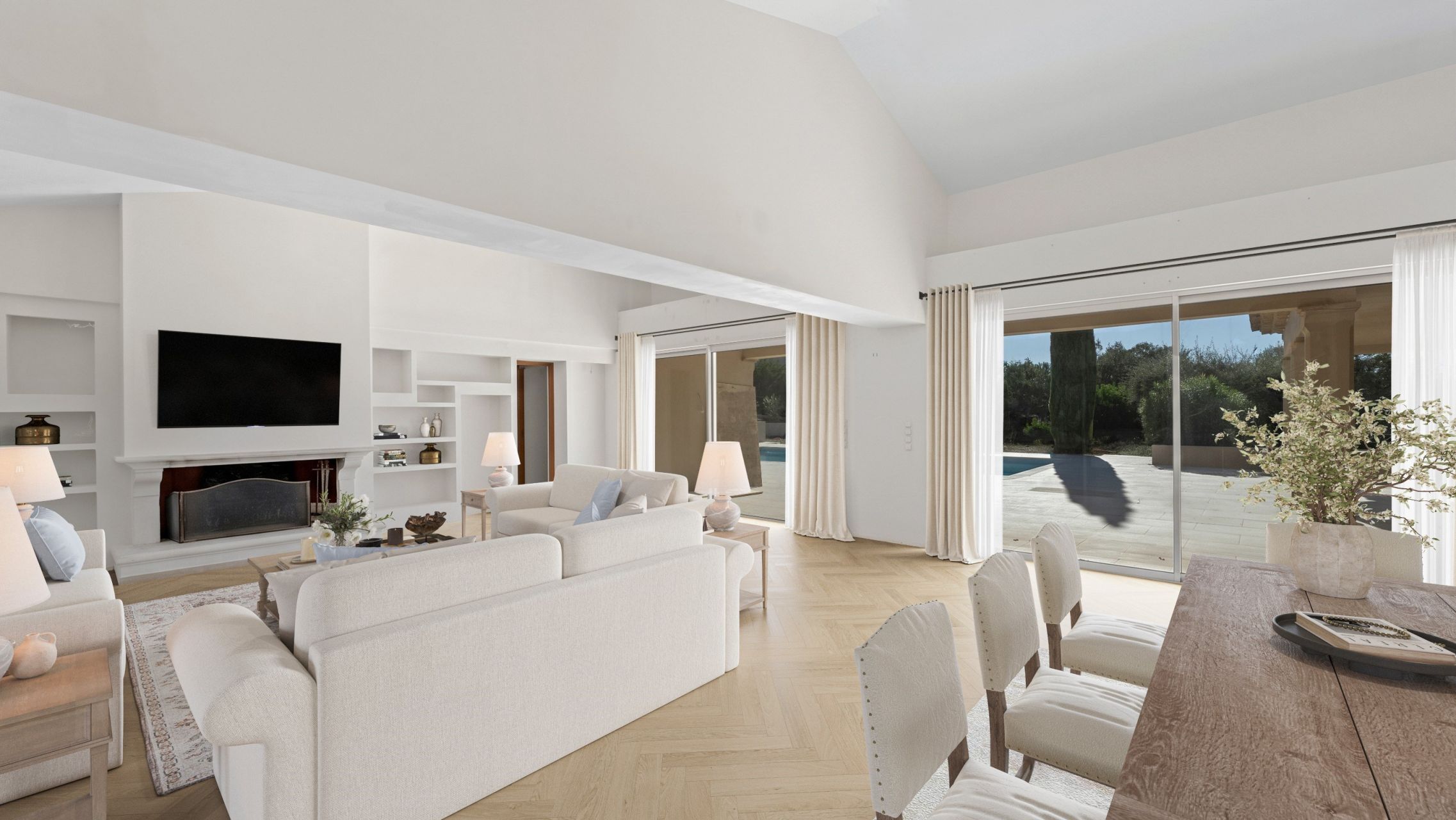 bastide 9 Rooms for sale on STE MAXIME (83120)