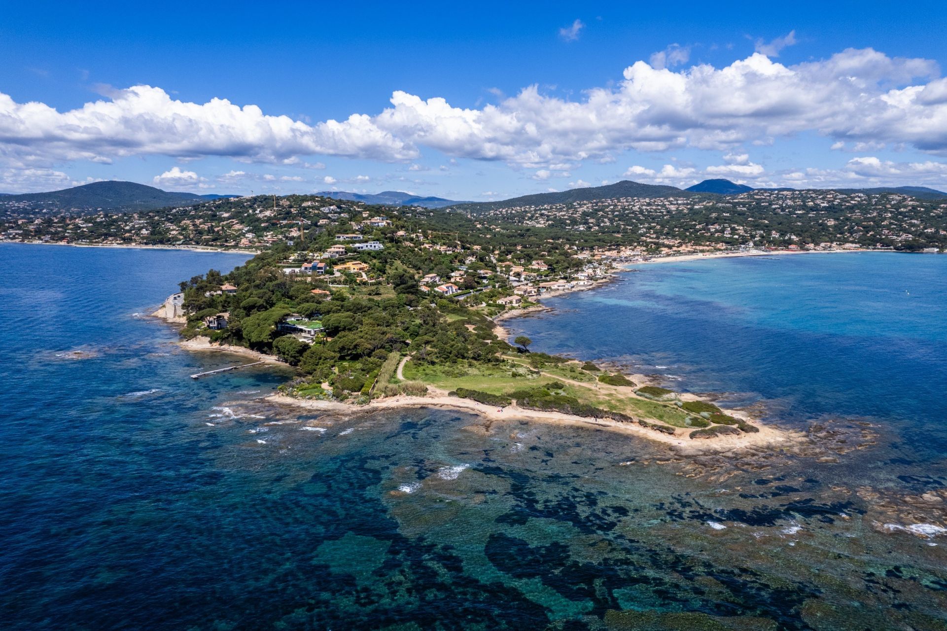 bastide 9 Rooms for sale on STE MAXIME (83120)