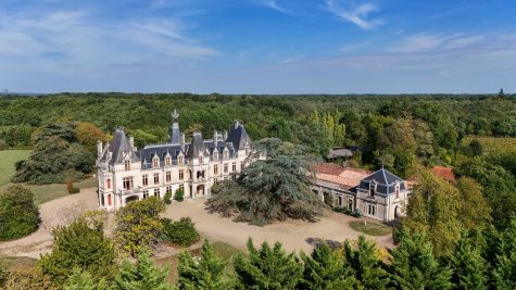 Vente Château Fontcouverte 23&nbsp;Pièces 890&nbsp;m²