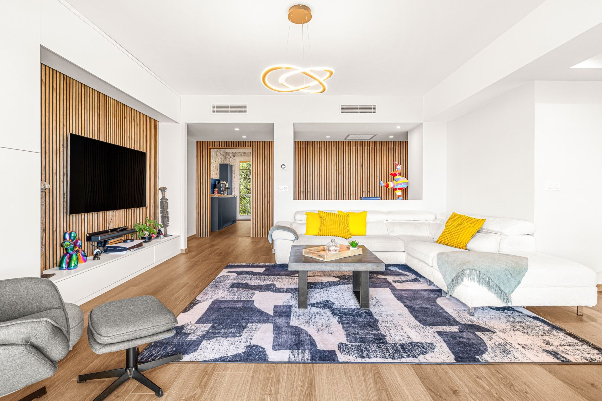 luxury apartment 3 Rooms for sale on NICE (06000)
