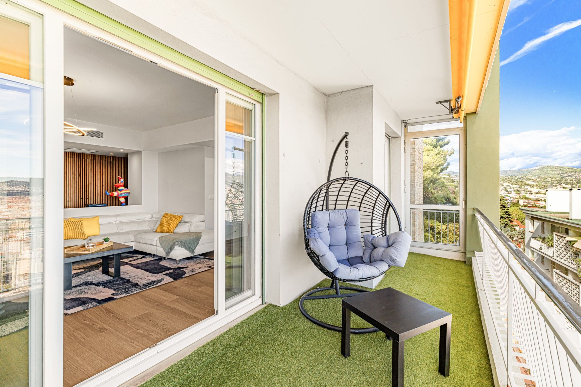 luxury apartment 3 Rooms for sale on NICE (06000)