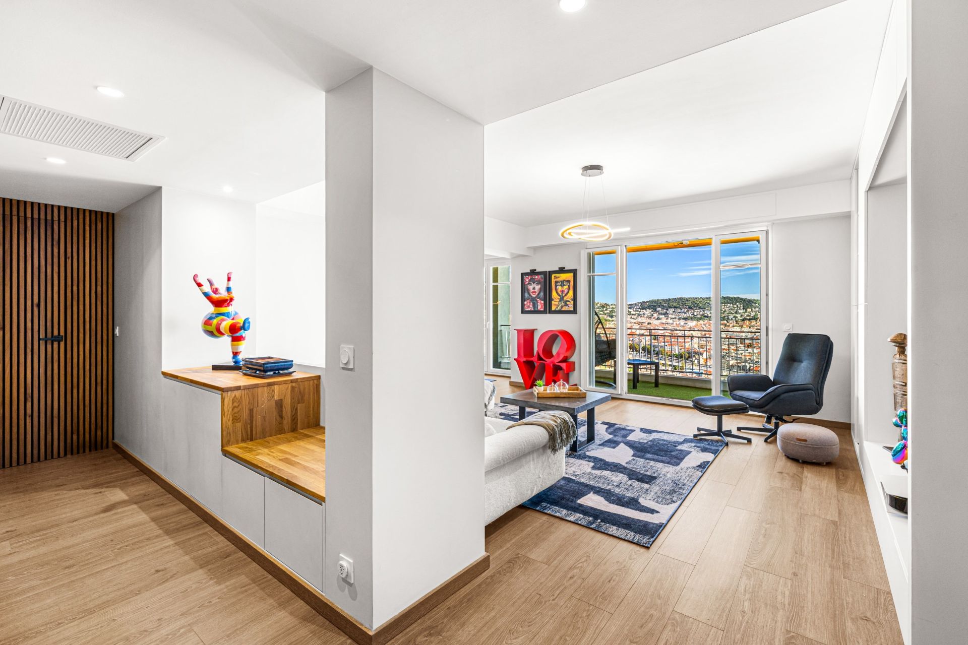 luxury apartment 3 Rooms for sale on NICE (06000)