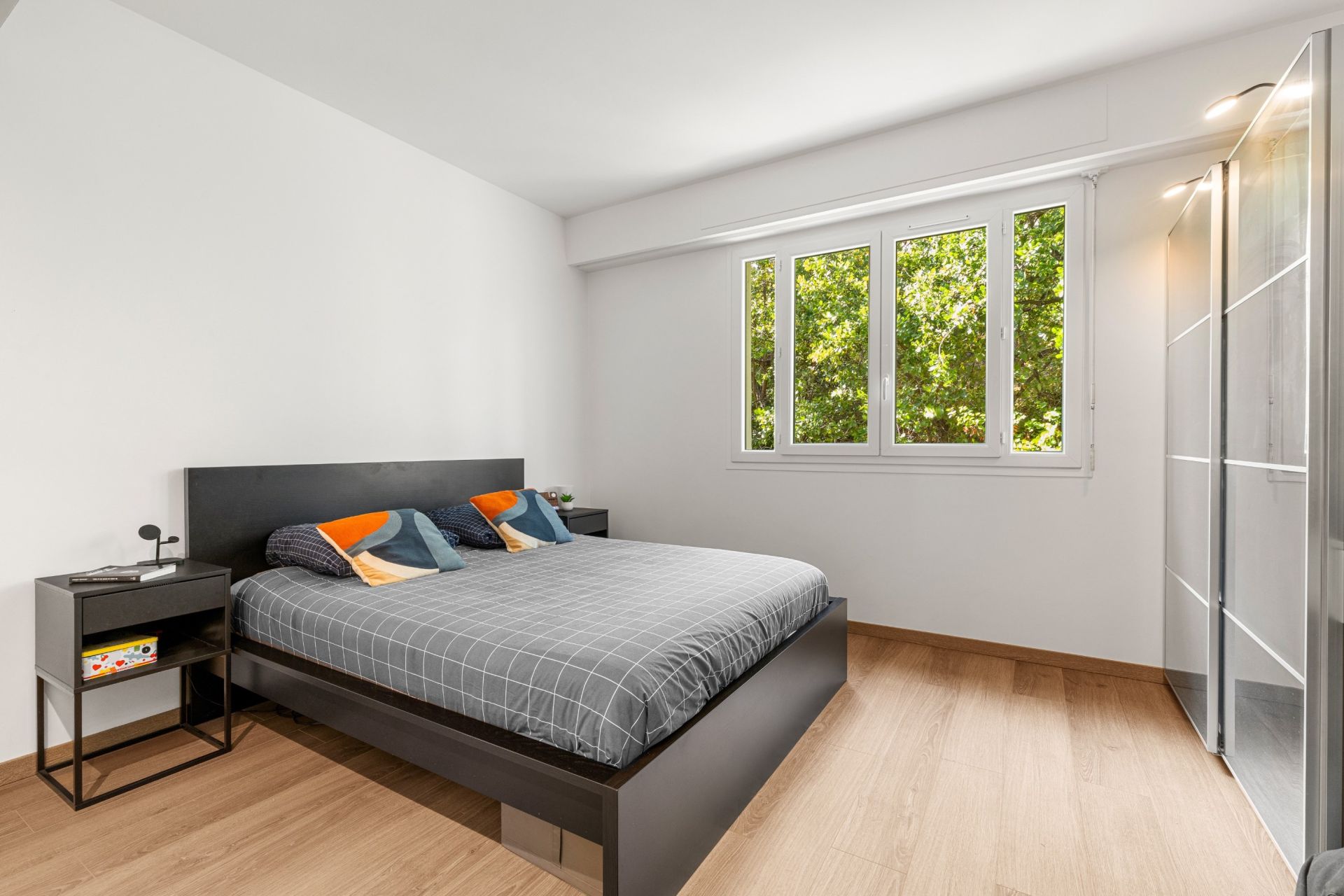 luxury apartment 3 Rooms for sale on NICE (06000)