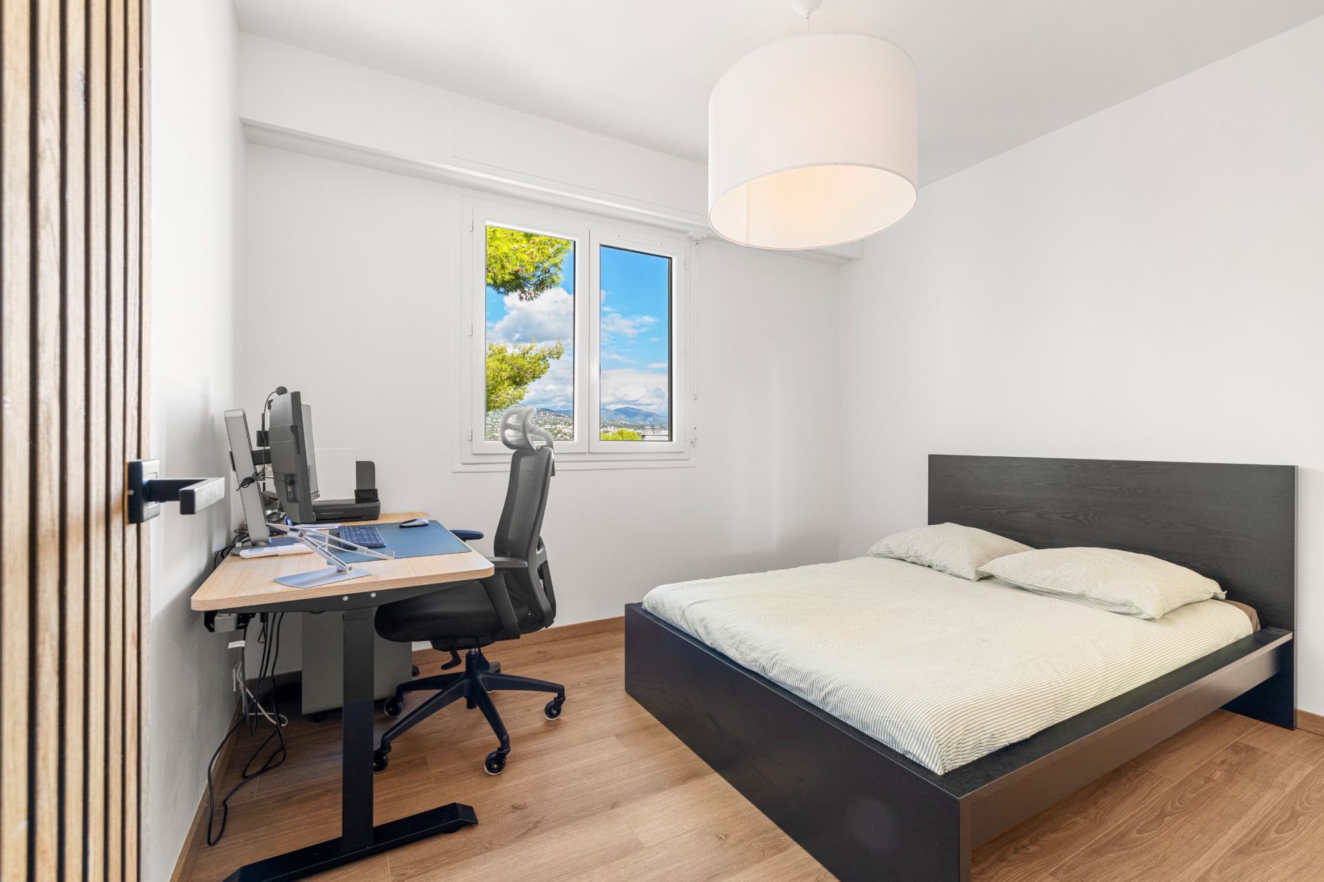 luxury apartment 3 Rooms for sale on NICE (06000)