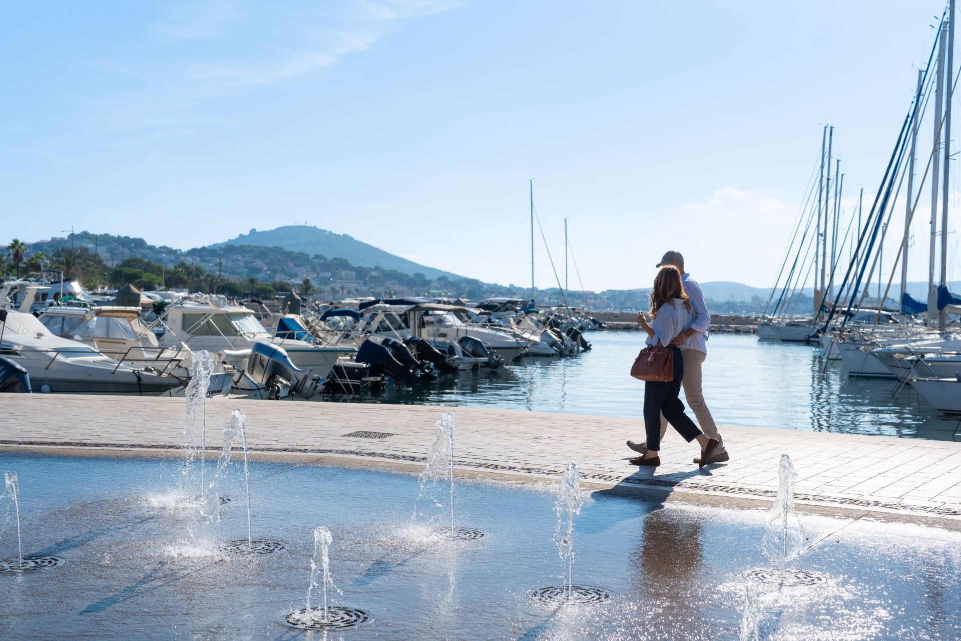 townhouse 5 Rooms for sale on SANARY SUR MER (83110)