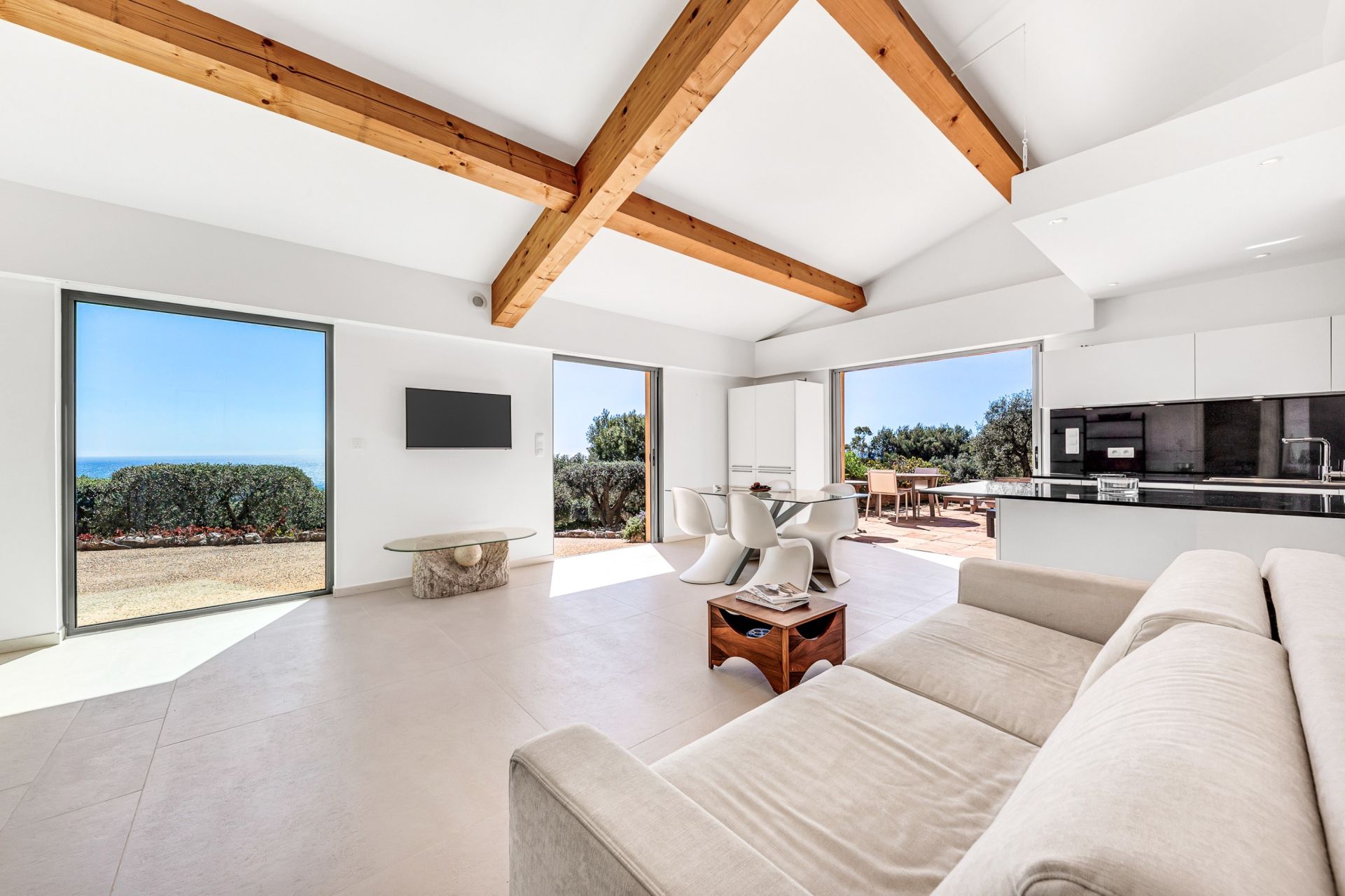 luxury villa 12 Rooms for sale on ST JEAN CAP FERRAT (06230)