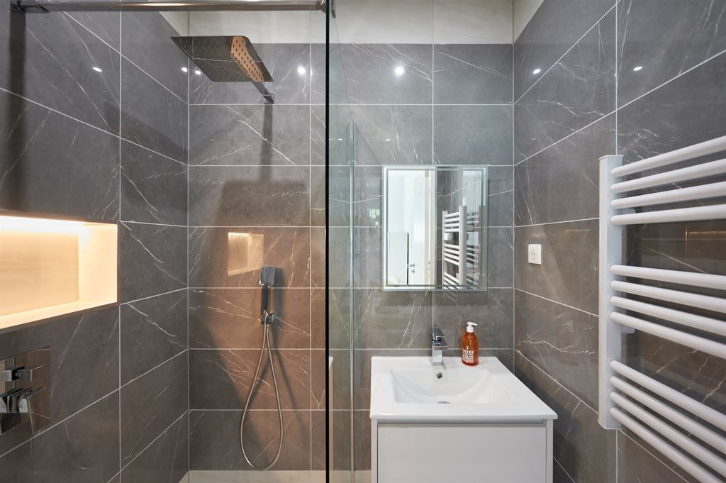 luxury villa 8 Rooms for sale on MOUGINS (06250)