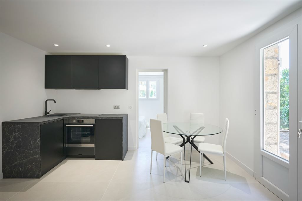 luxury villa 8 Rooms for sale on MOUGINS (06250)