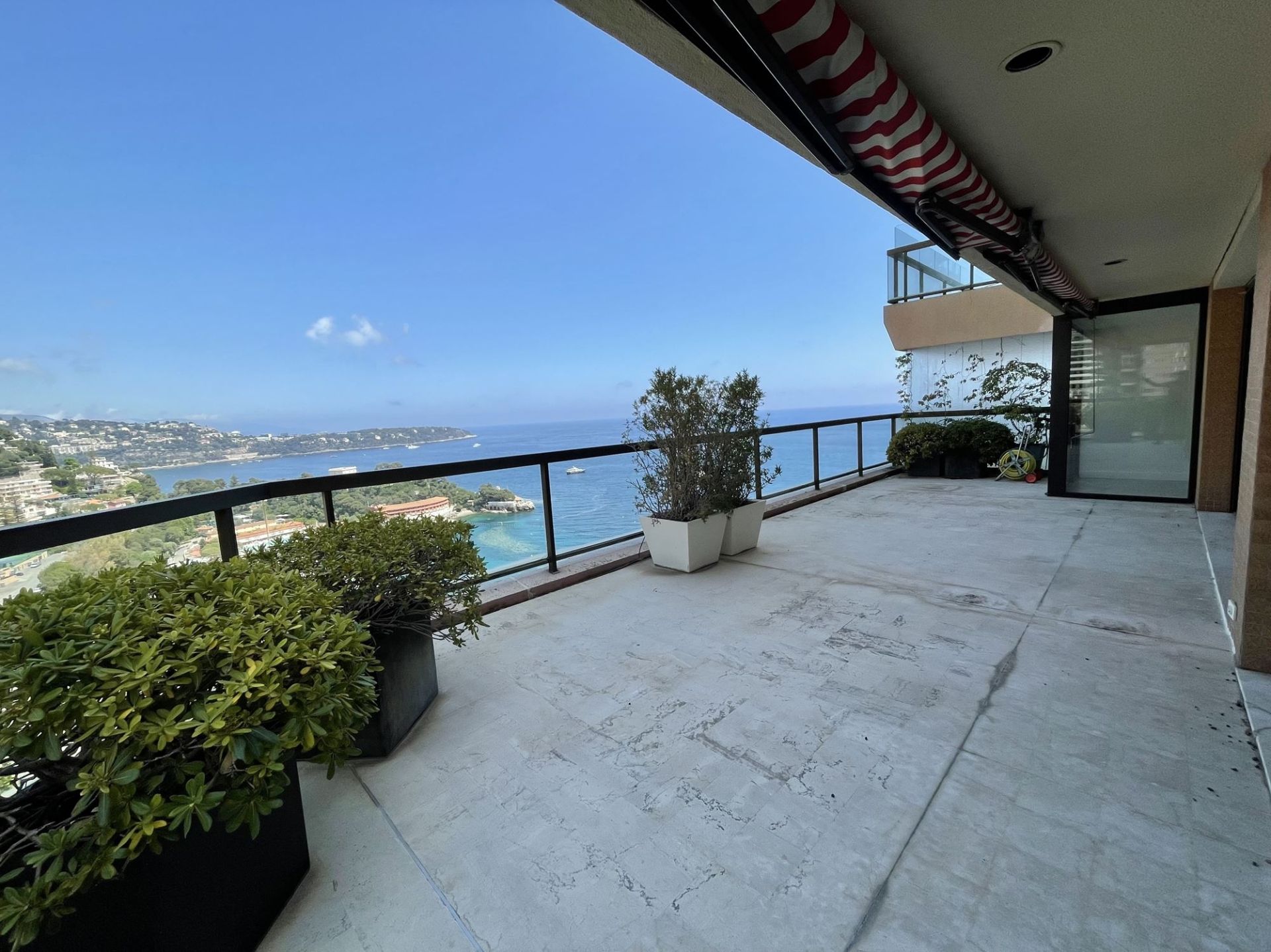 luxury apartment 2 Rooms for rent on MONACO (98000)