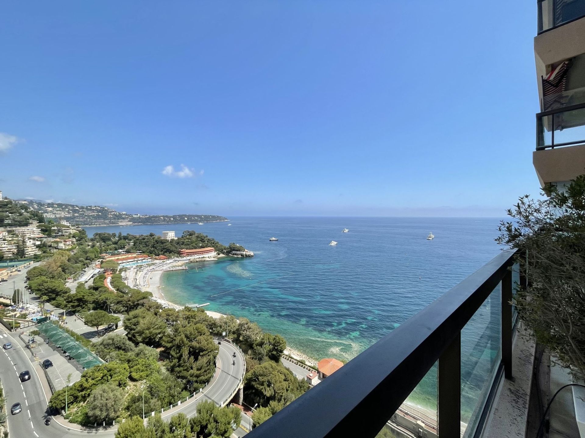luxury apartment 2 Rooms for rent on MONACO (98000)