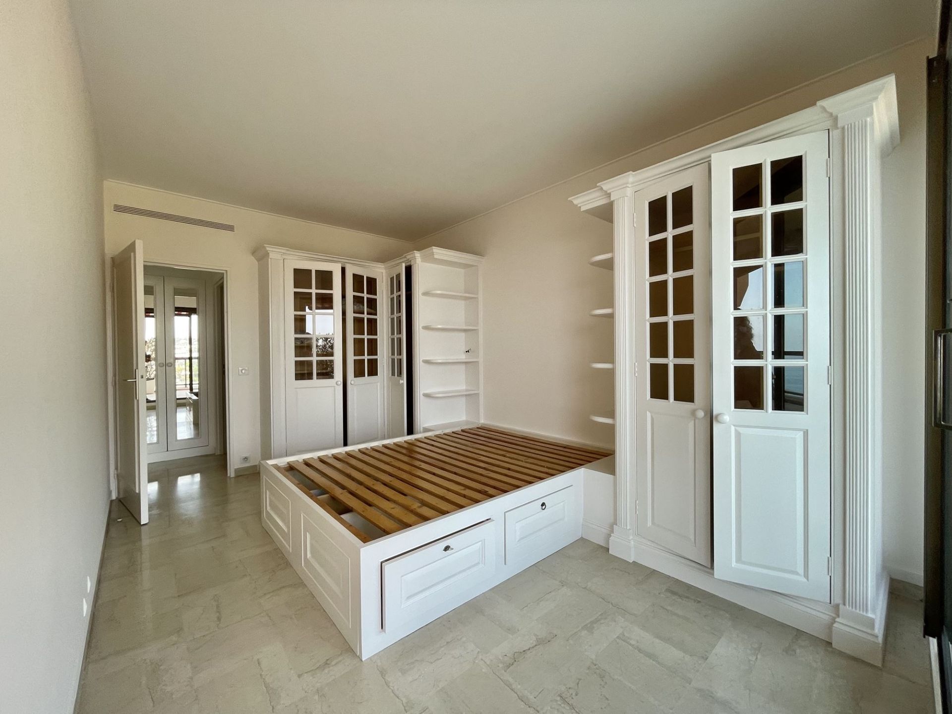 luxury apartment 2 Rooms for rent on MONACO (98000)