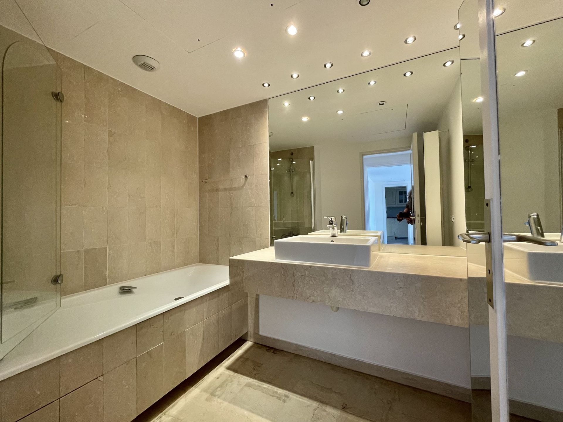 luxury apartment 2 Rooms for rent on MONACO (98000)