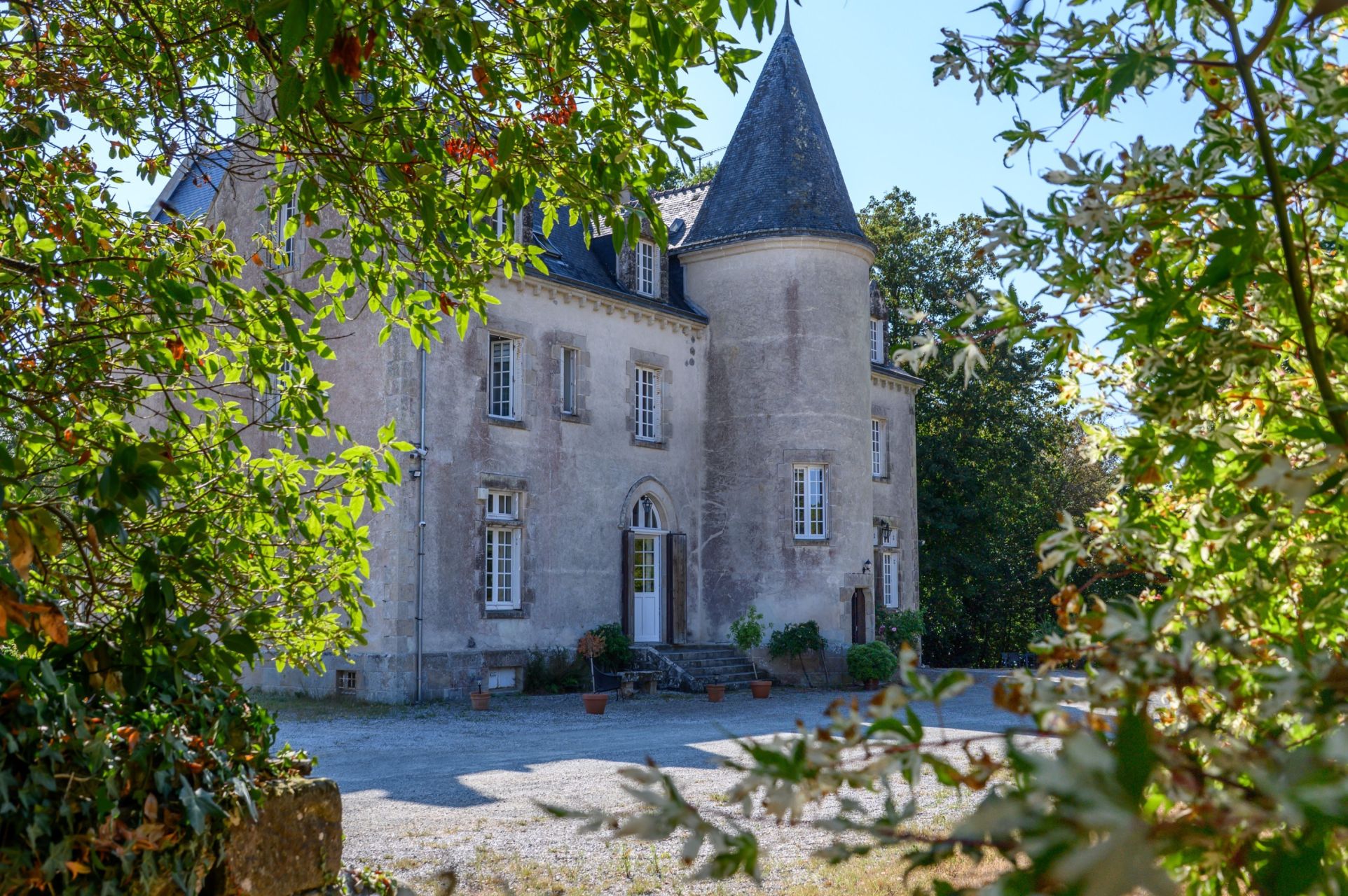 manor house 15 Rooms for sale on QUIMPER (29000)