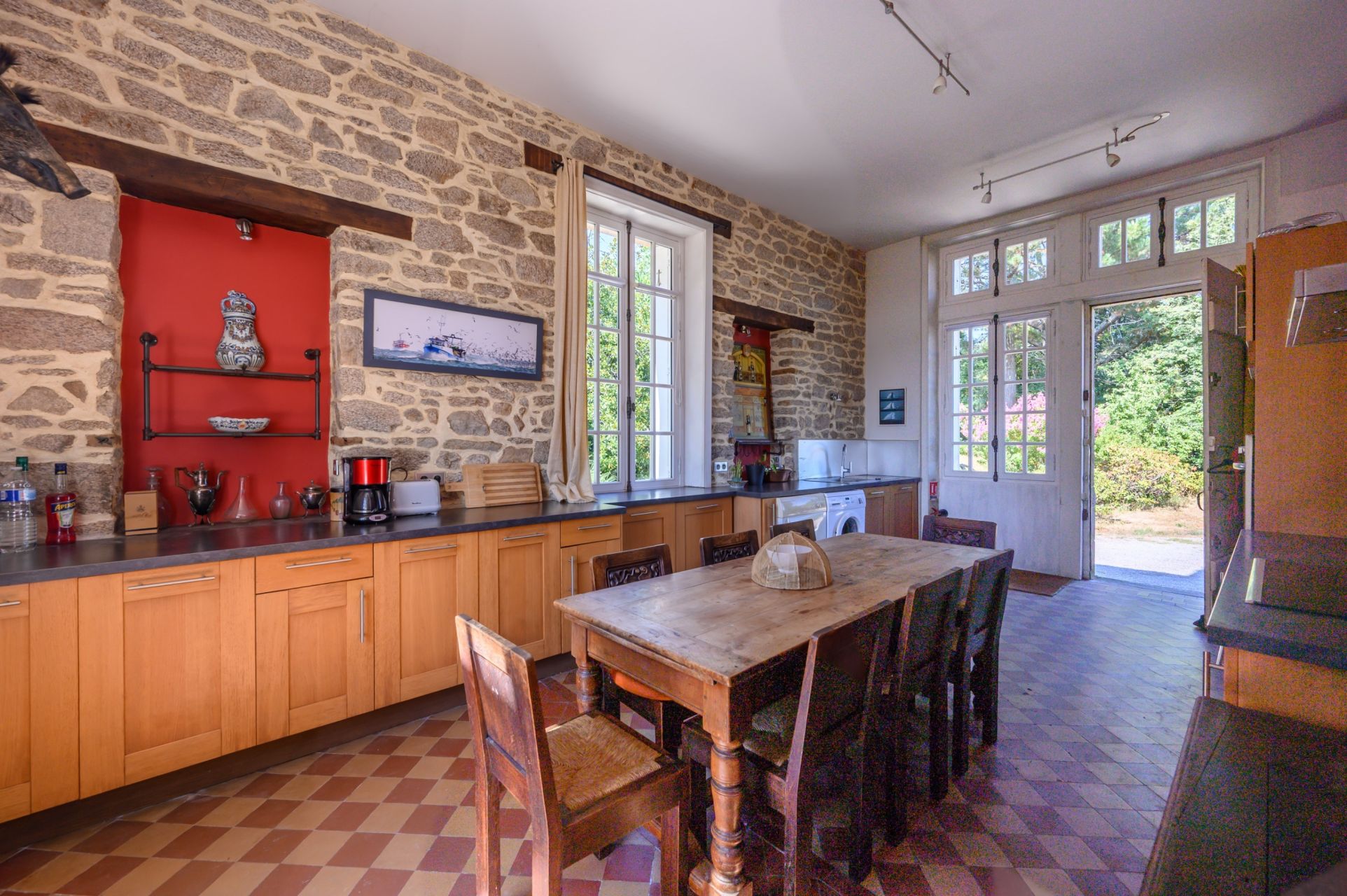 manor house 15 Rooms for sale on QUIMPER (29000)