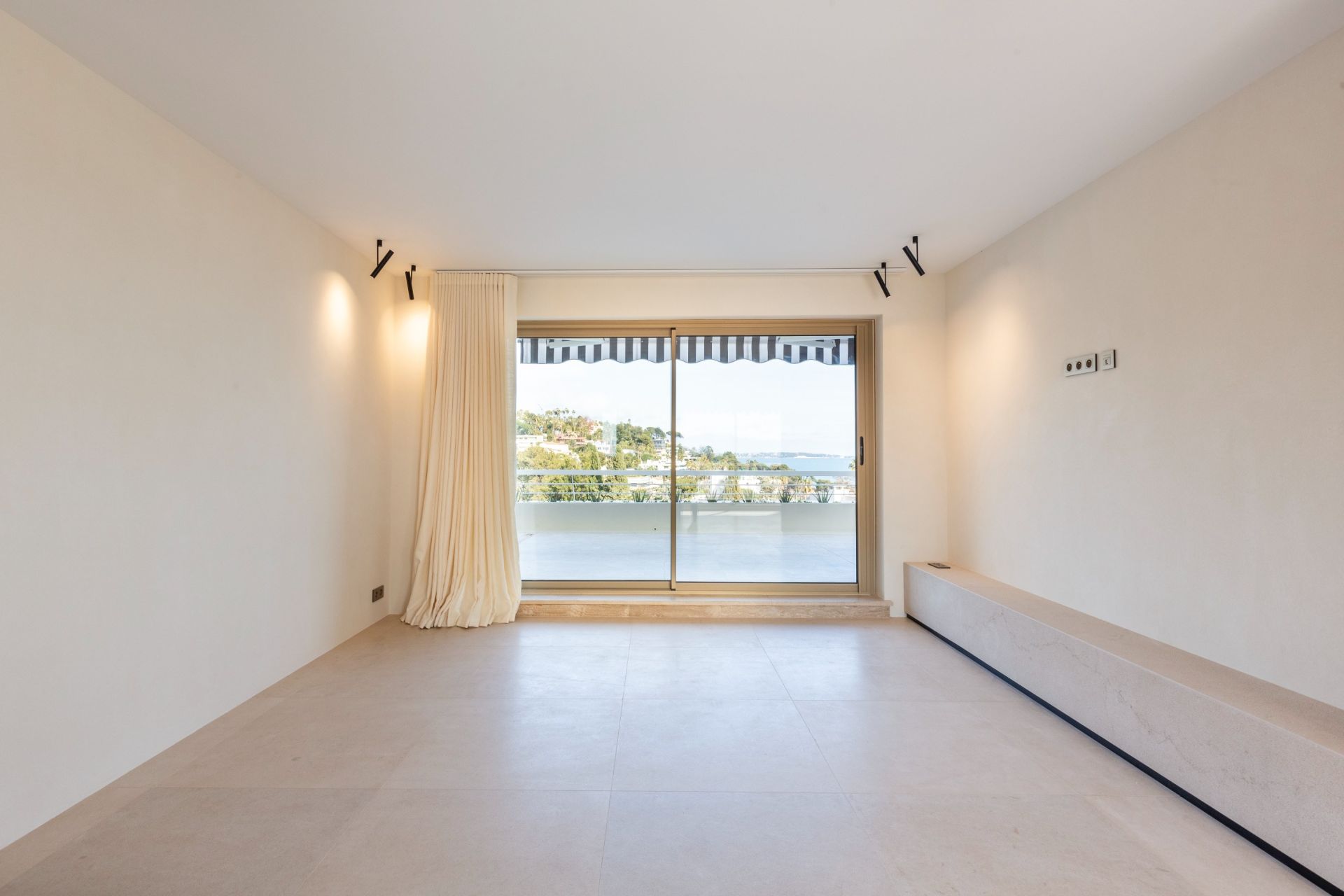appartement de luxe 4 Pièces en vente sur CANNES (06400)