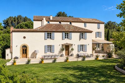 Sale Luxury house Aix-en-Provence 11&nbsp;Rooms 700&nbsp;m²