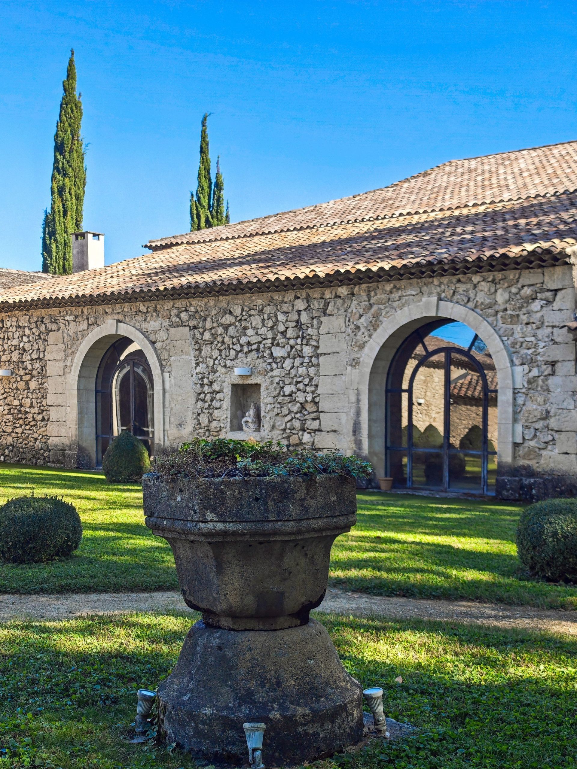 luxury house 10 Rooms for sale on AIX EN PROVENCE (13100)