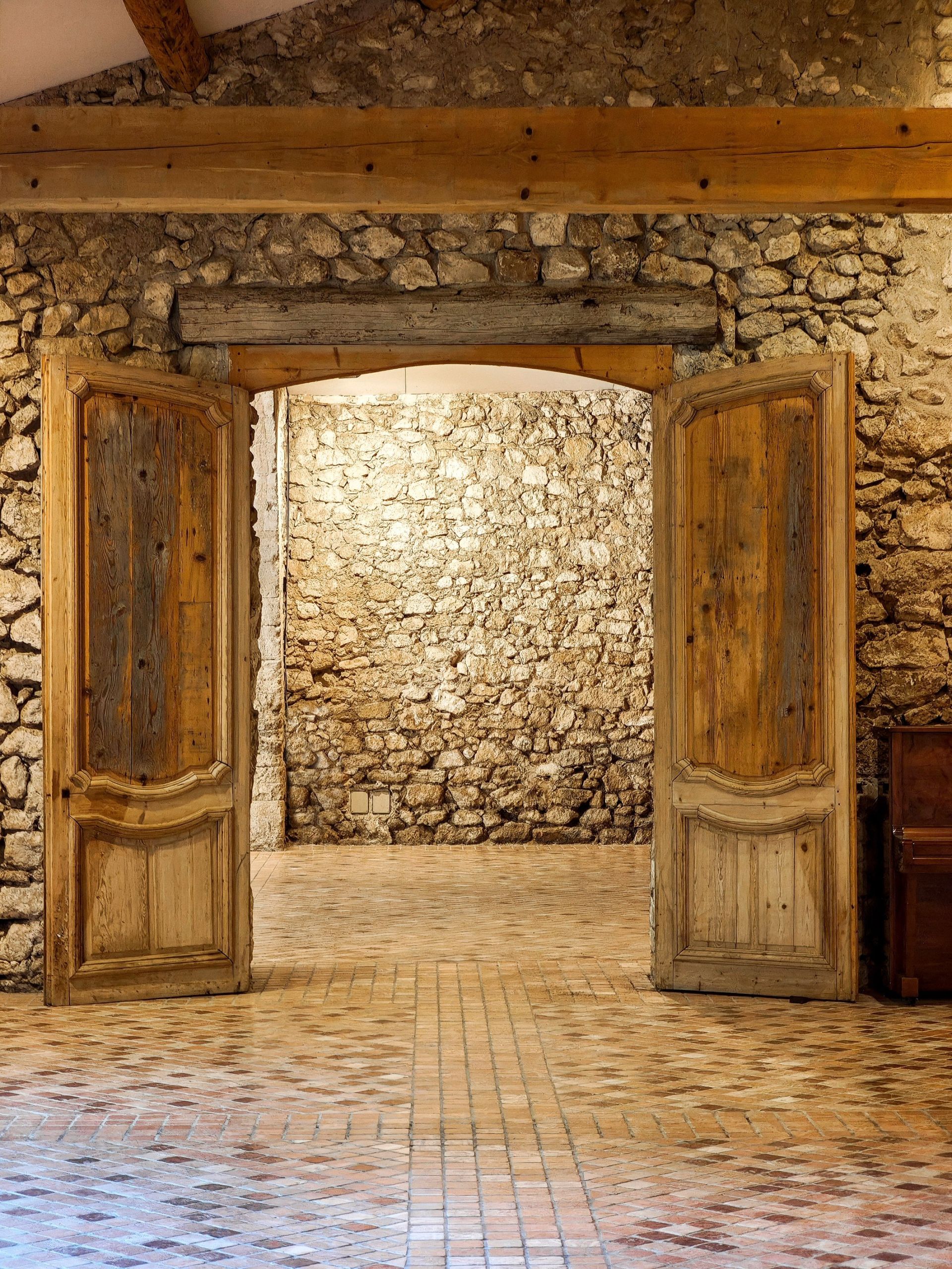 luxury house 10 Rooms for sale on AIX EN PROVENCE (13100)