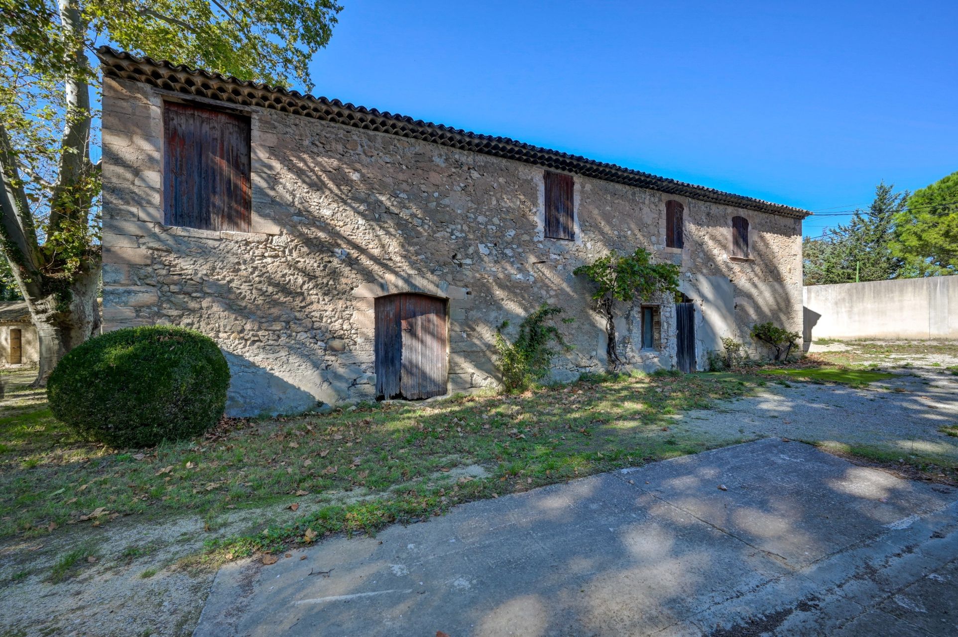 luxury house 10 Rooms for sale on AIX EN PROVENCE (13100)