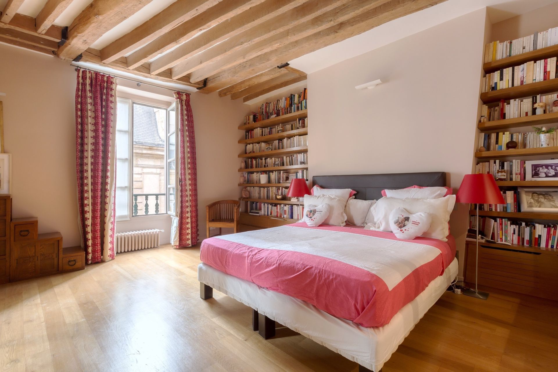 appartement de luxe 8 Pièces en location sur PARIS (75003)