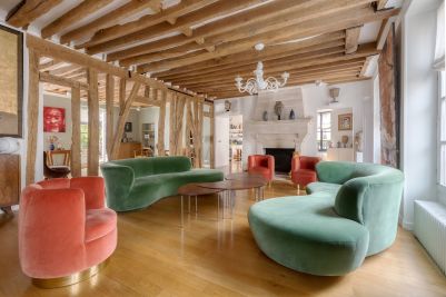 Rental Luxury apartment Paris 3 8&nbsp;Rooms 272&nbsp;m²