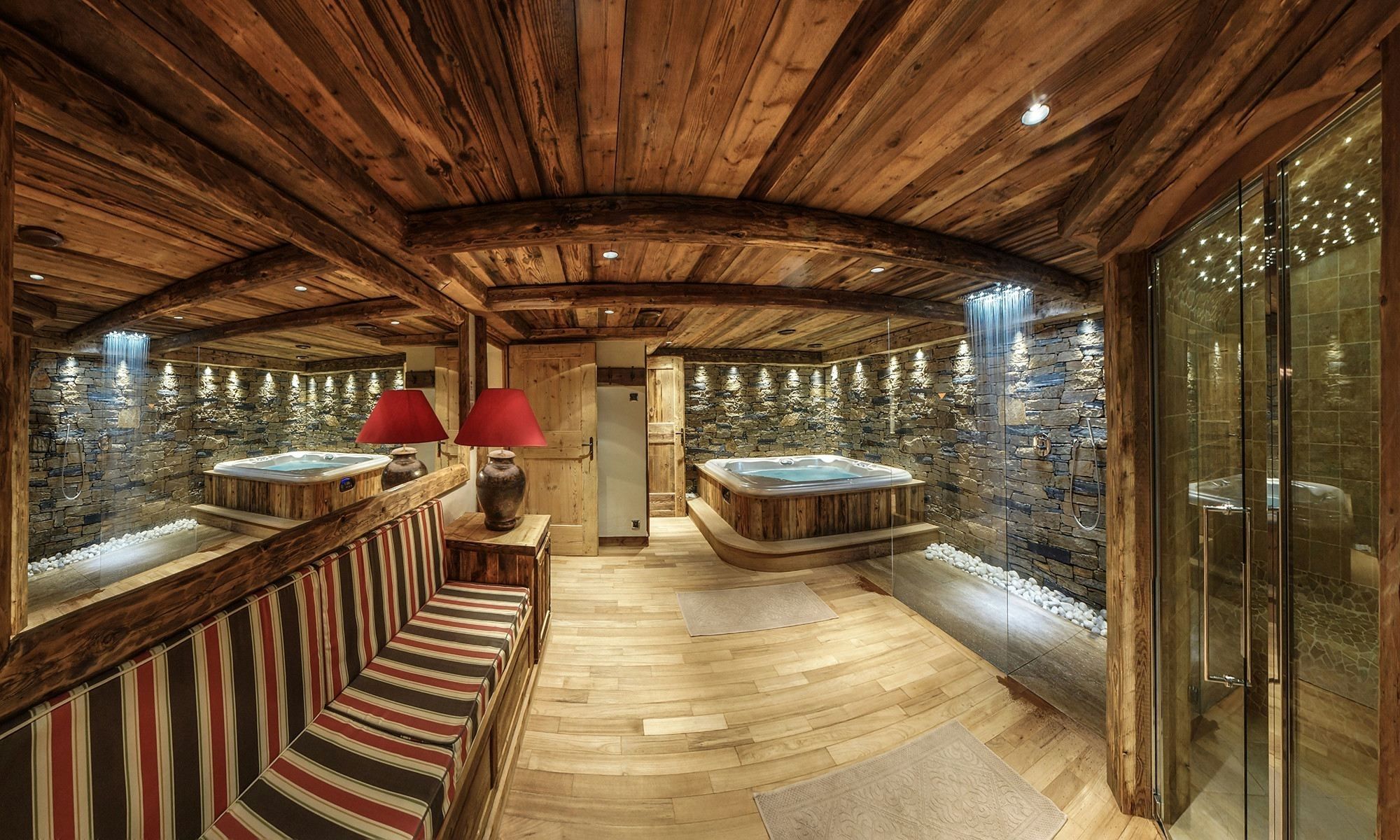luxury chalet 7 Rooms for seasonal rent on COURCHEVEL (73120)