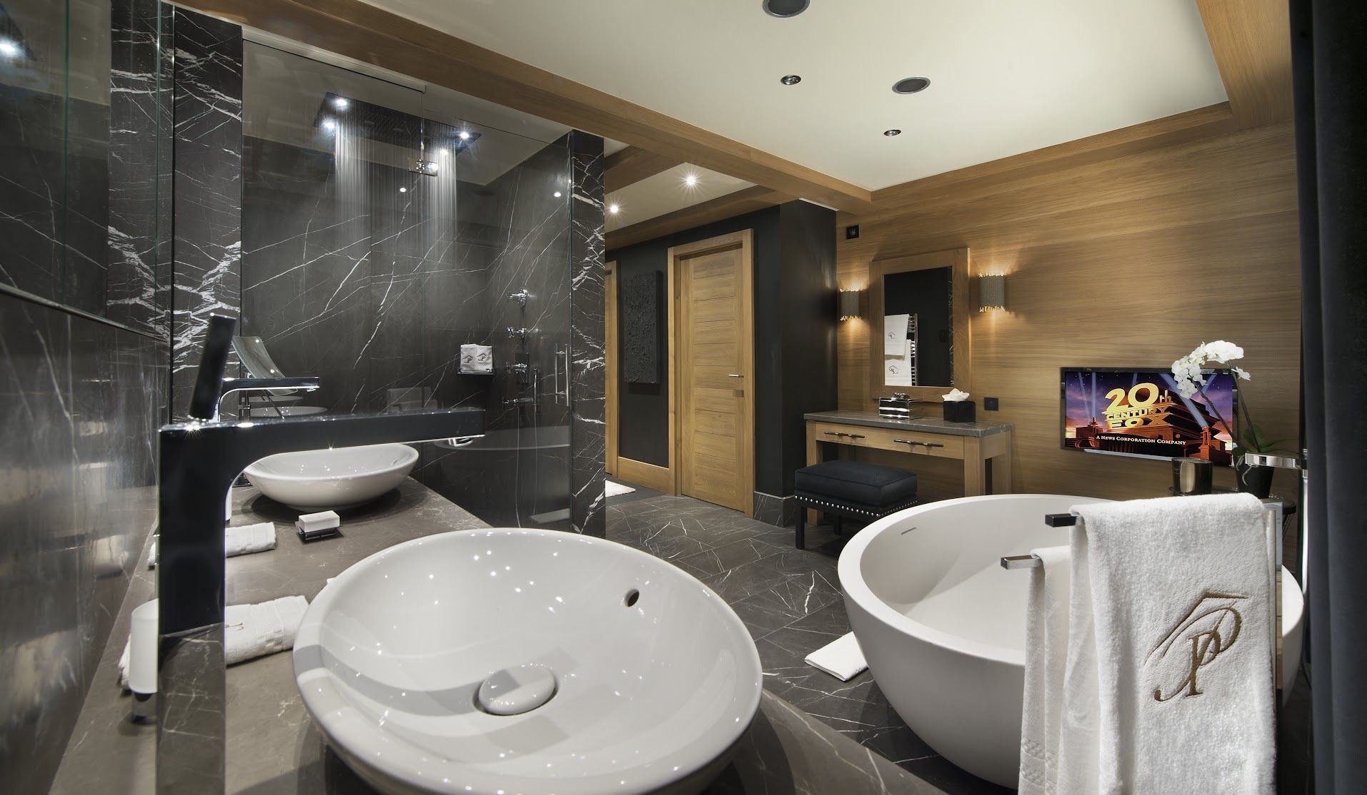 chalet de luxe 8 Pièces en location saisonnière sur COURCHEVEL (73120)