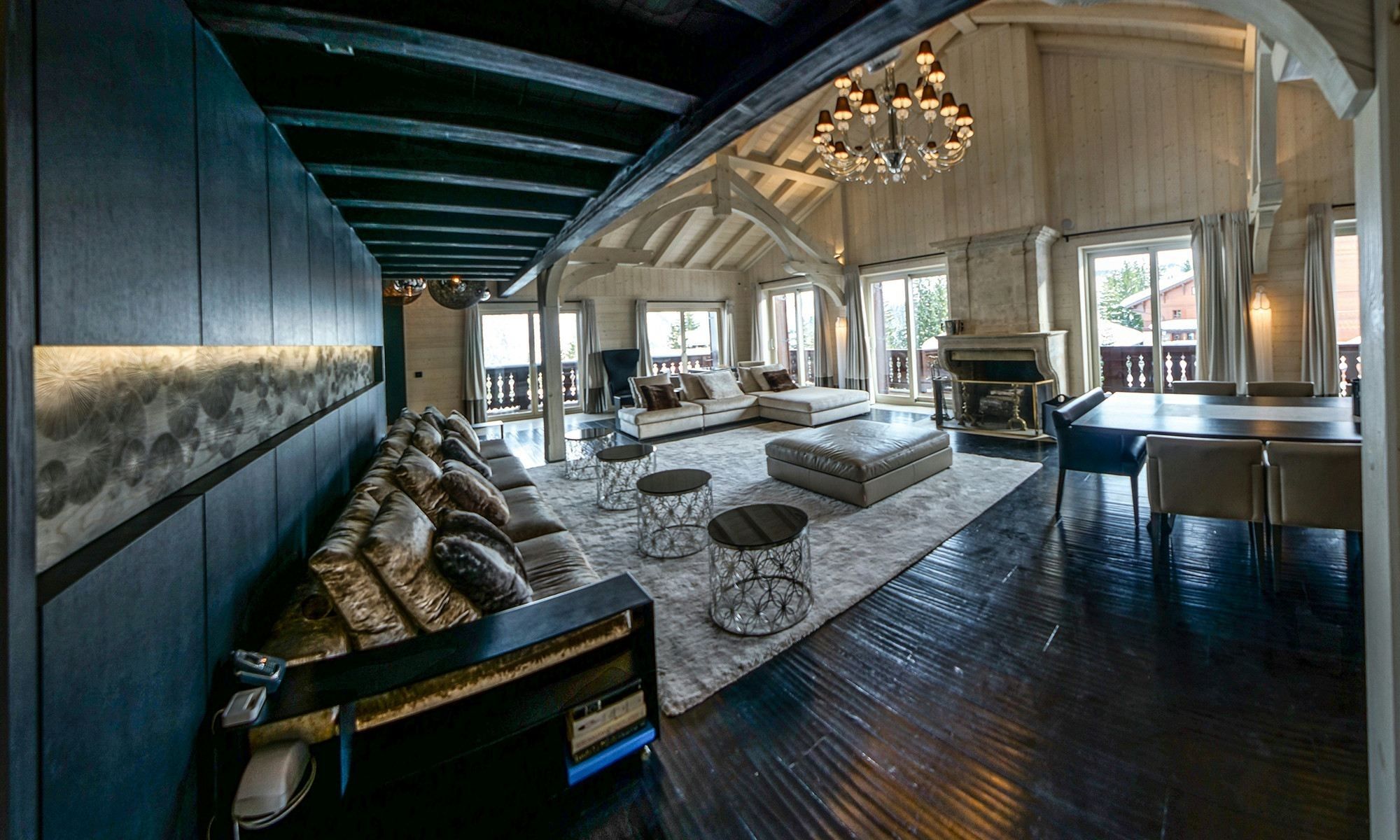 chalet de luxe 7 Pièces en location saisonnière sur COURCHEVEL (73120)