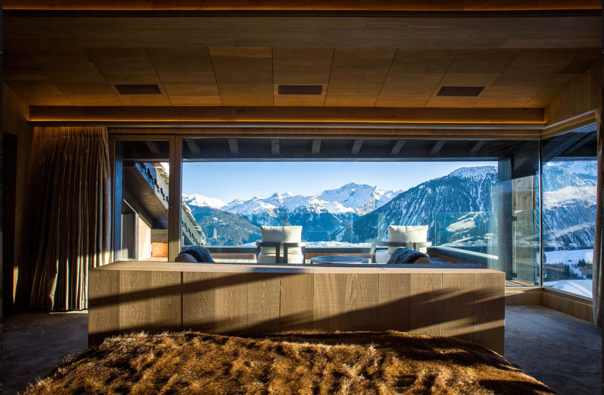 luxury chalet 7 Rooms for seasonal rent on COURCHEVEL (73120)